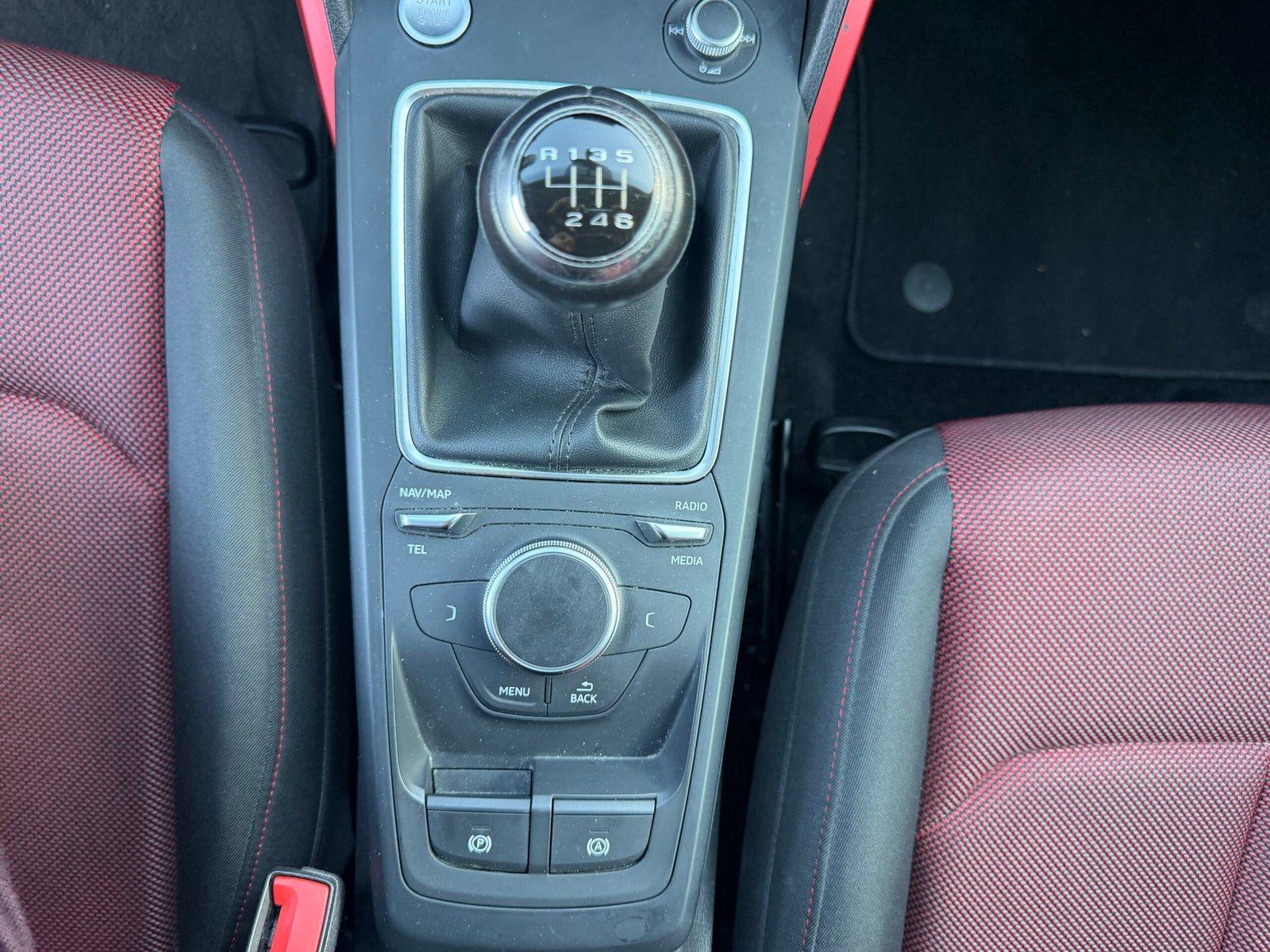 AUDI Q3 1,6 TDI Sport