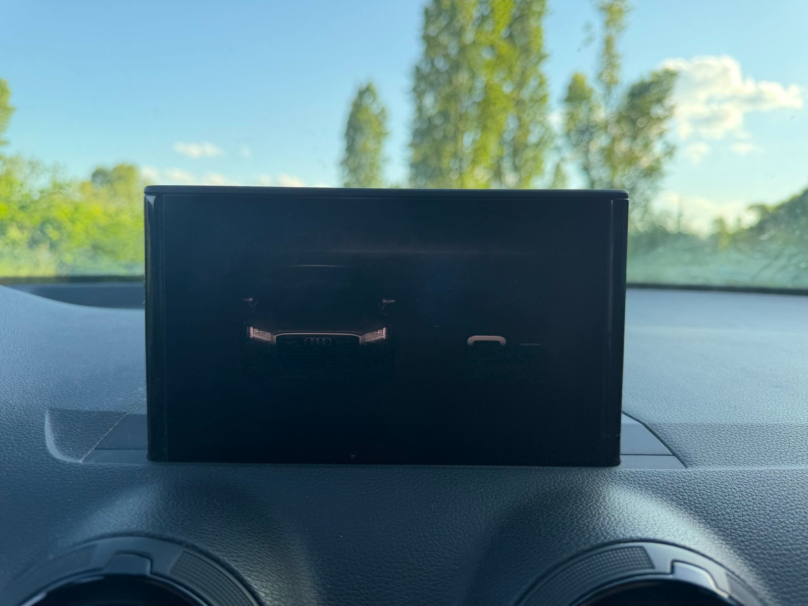 AUDI Q3 1,6 TDI Sport