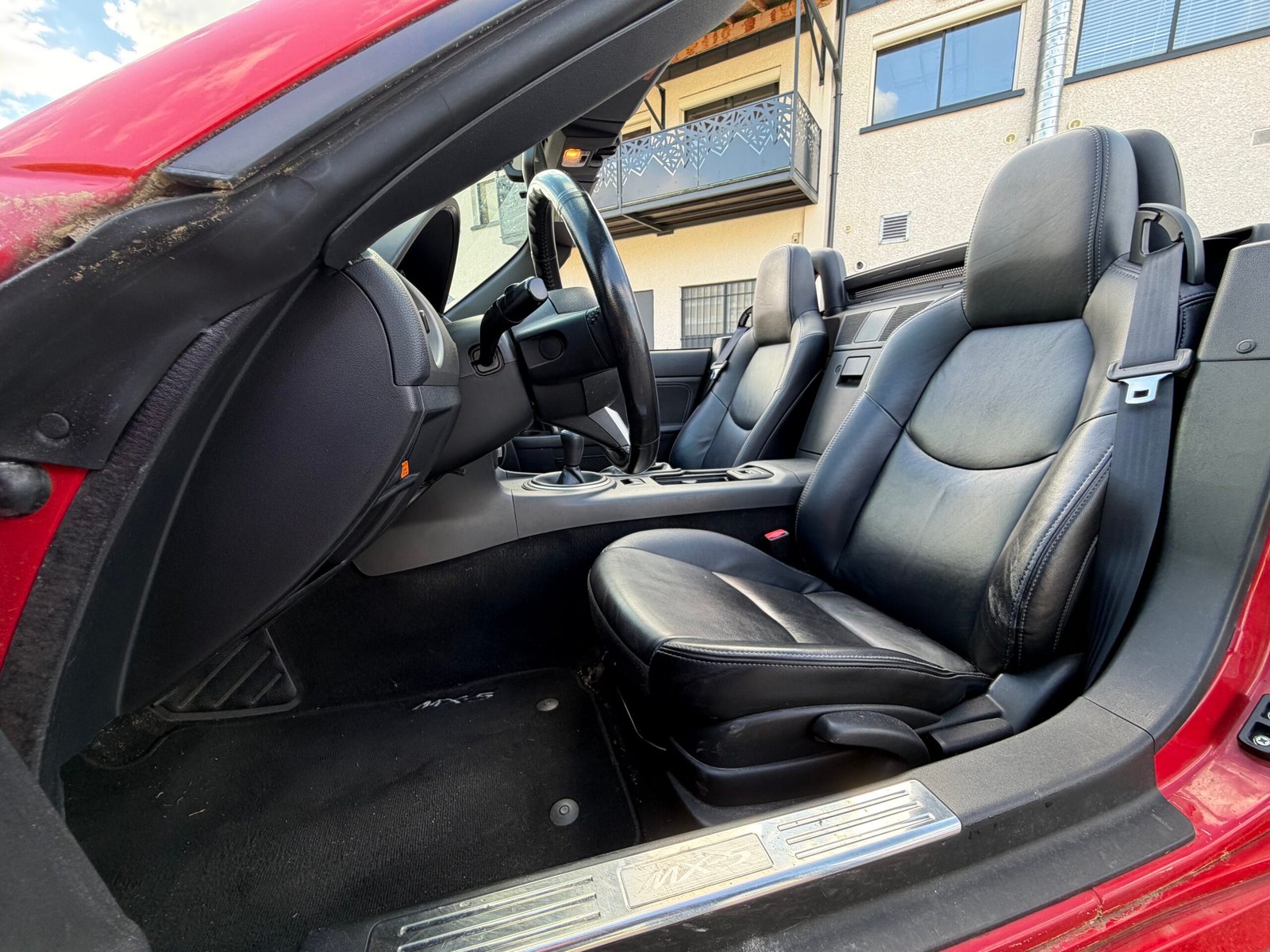 MAZDA MX-5 1.8 126 cv MZR Elegance Cuir CHAUFFANTS