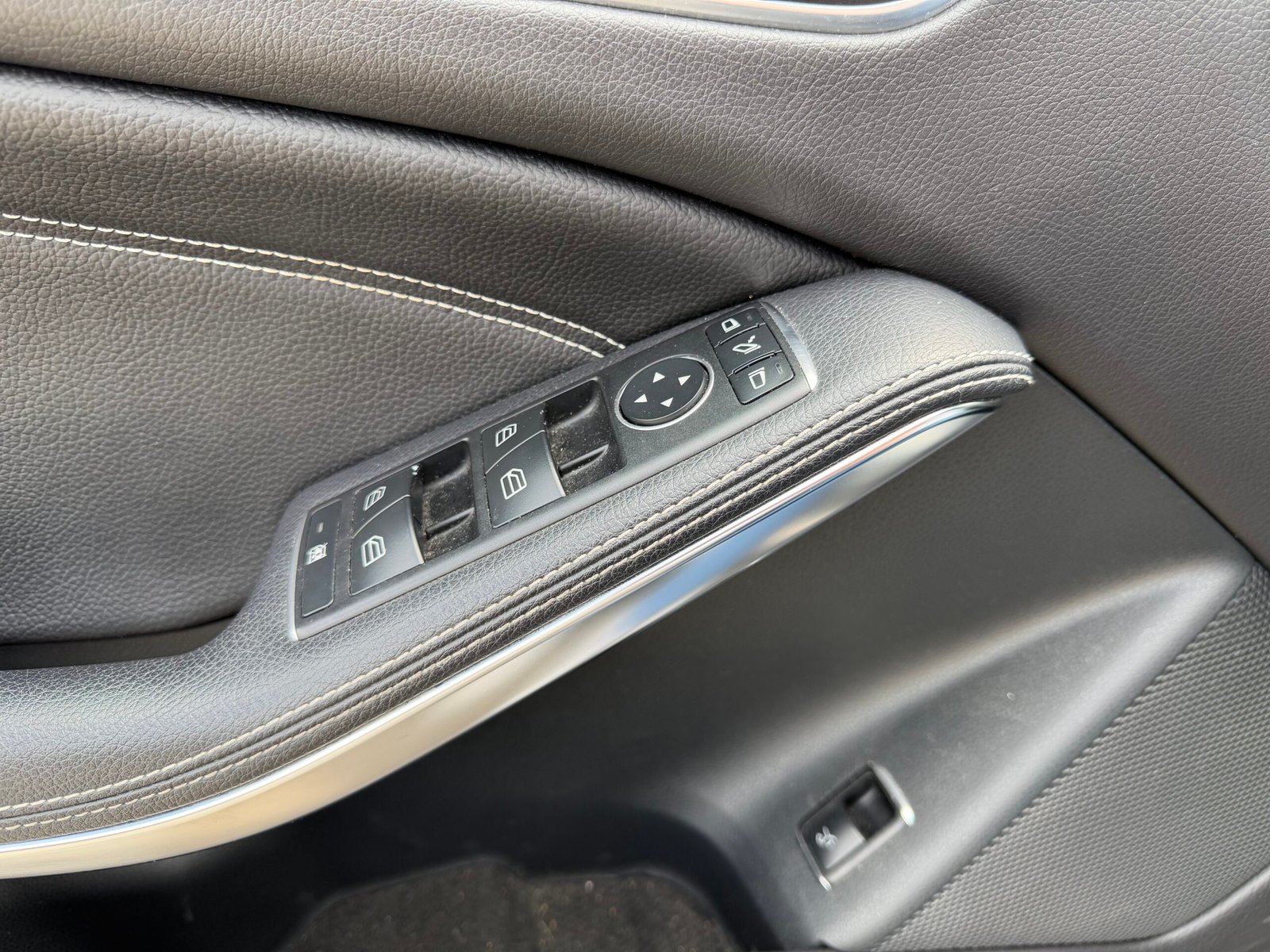 MERCEDES-BENZ Classe GLA – Phase 2 200 2.1 d 16V 7G-DCT 136 cv Boîte auto
