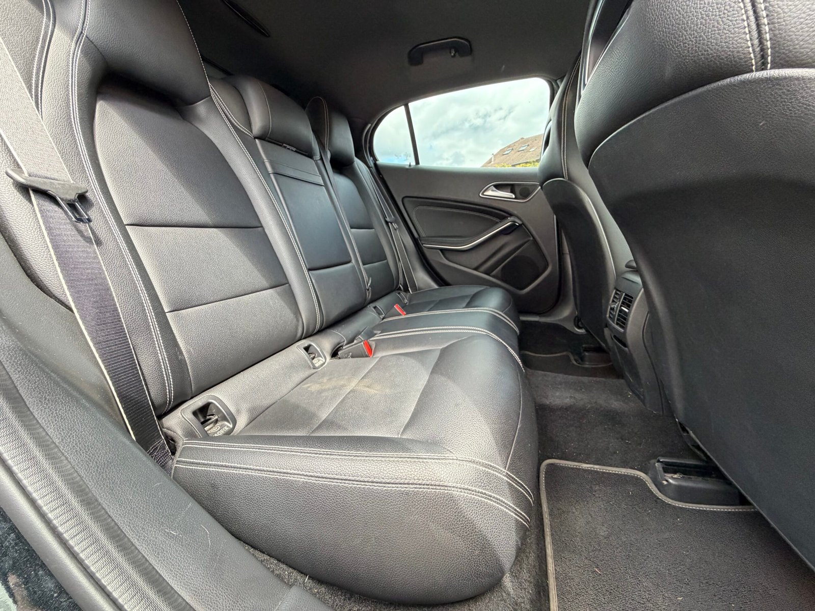 MERCEDES-BENZ Classe GLA – Phase 2 200 2.1 d 16V 7G-DCT 136 cv Boîte auto
