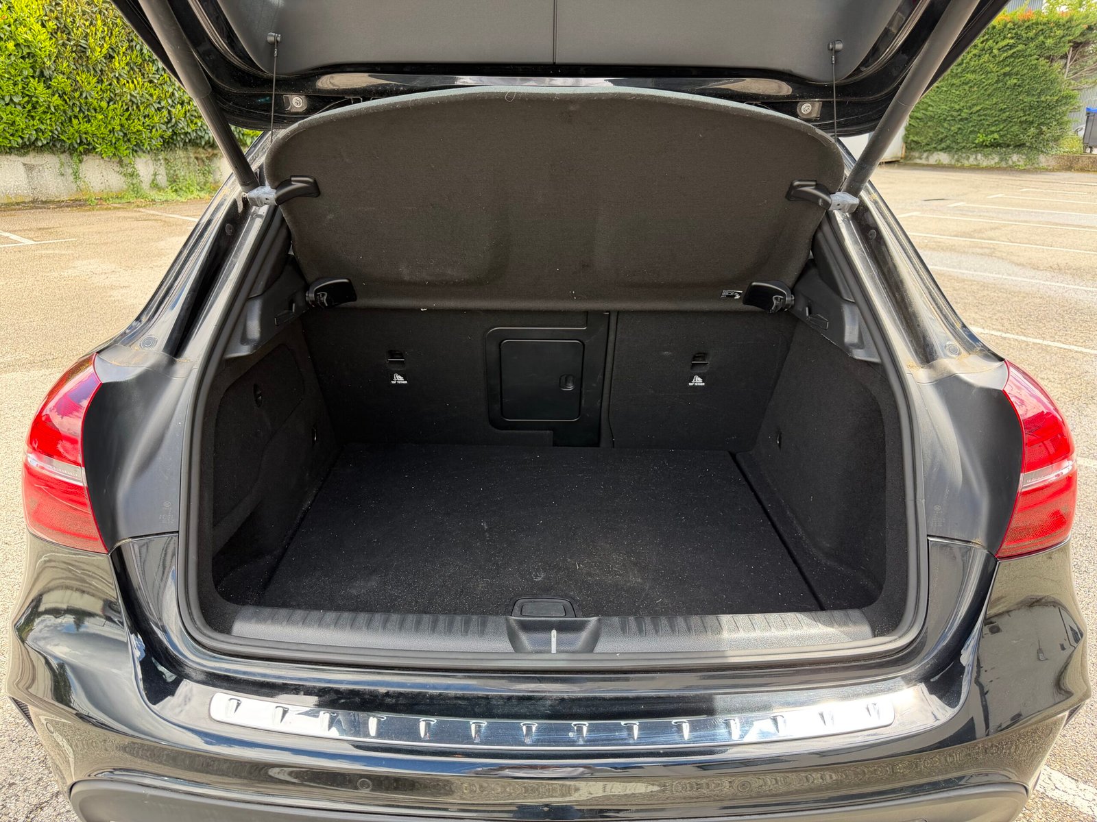 MERCEDES-BENZ Classe GLA – Phase 2 200 2.1 d 16V 7G-DCT 136 cv Boîte auto