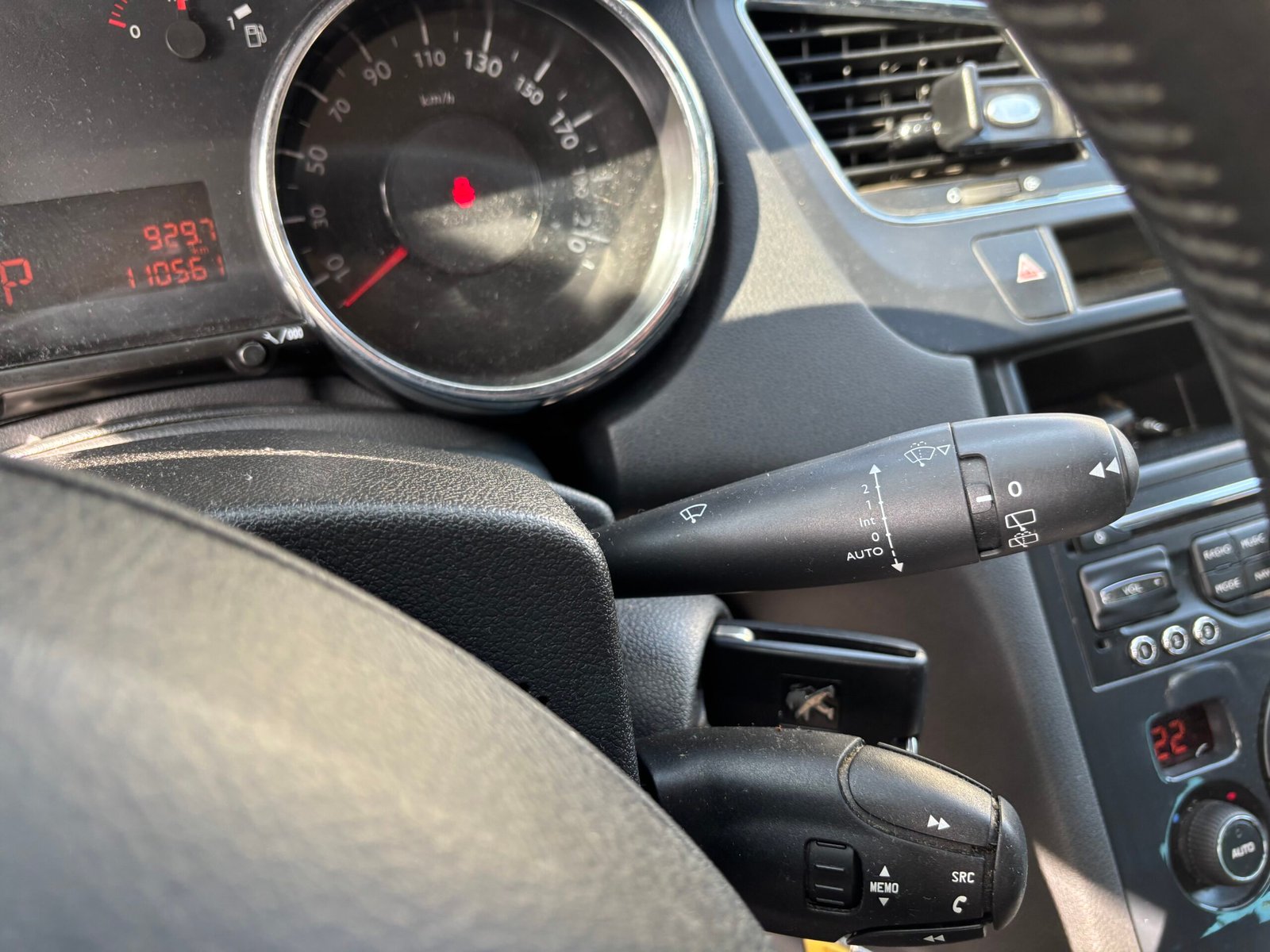 PEUGEOT 5008 1.6 e-HDI120ch “Active Bus”