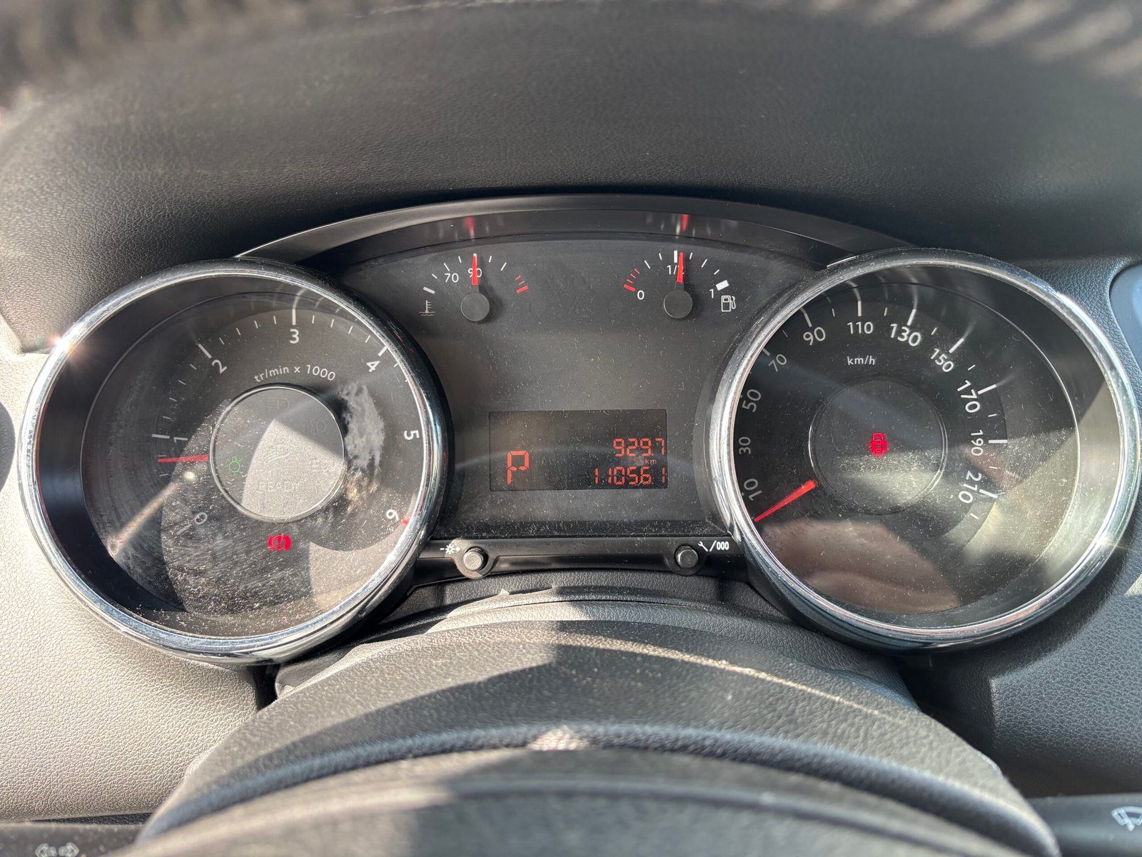 PEUGEOT 5008 1.6 e-HDI120ch “Active Bus”