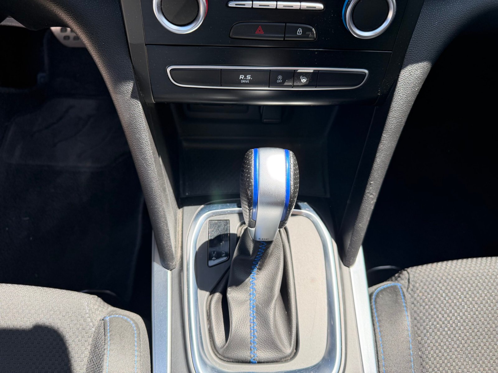 RENAULT Mégane IV GT 1.6 TCe 16V 4RD EDC7 205 cv