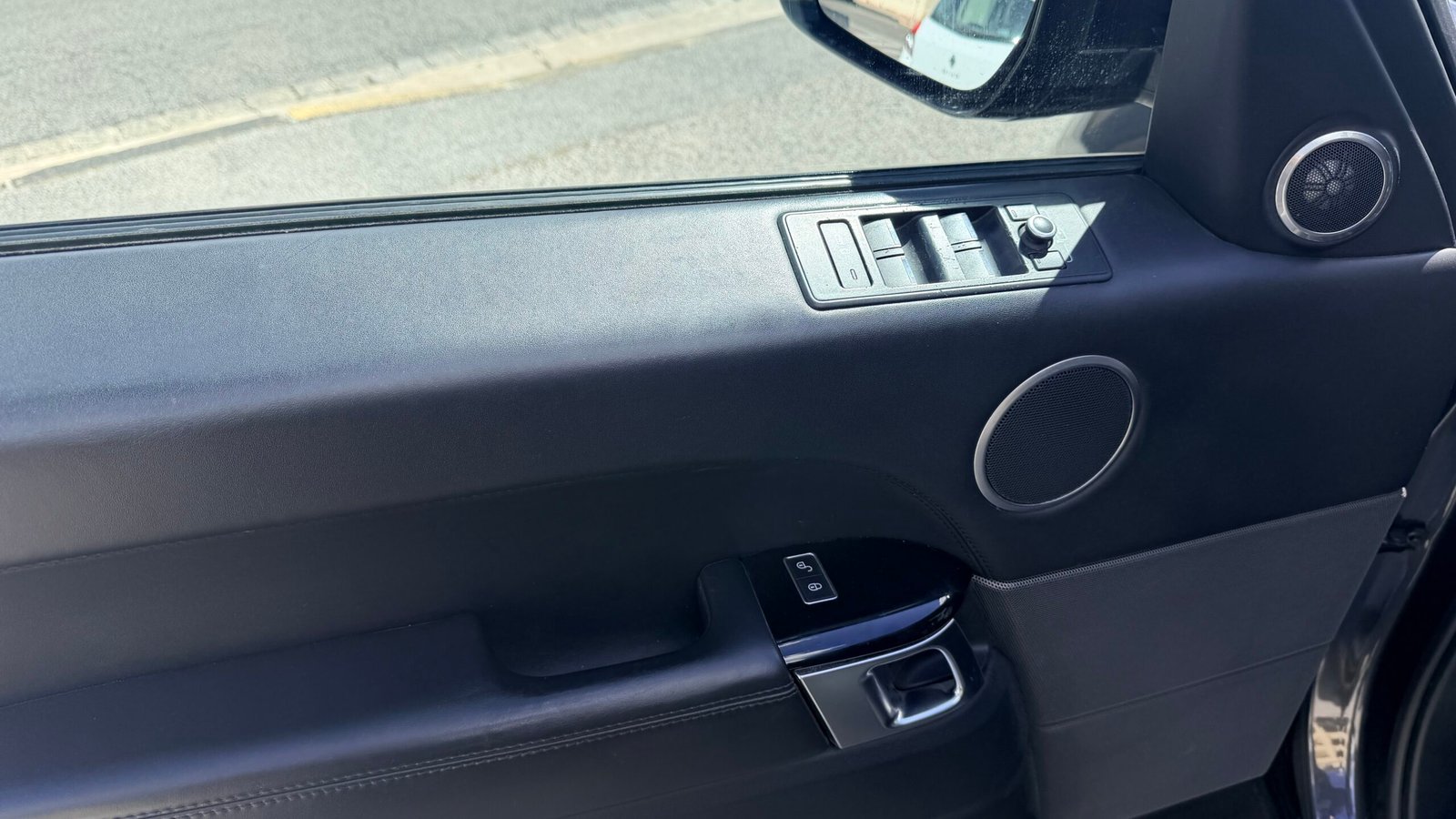LAND ROVER HSE SPORT 3.0TDI DYNAMIC
