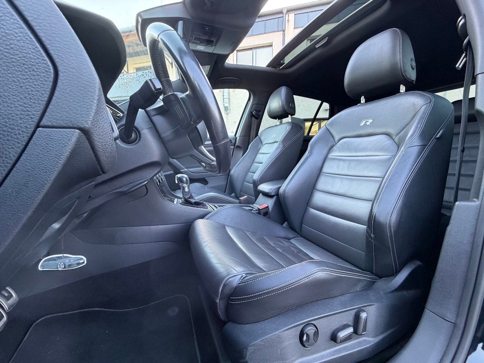 Volkswagen Golf 7 R 4Motion 2.0 TFSi 16V Blue Motion DSG6 300 cv