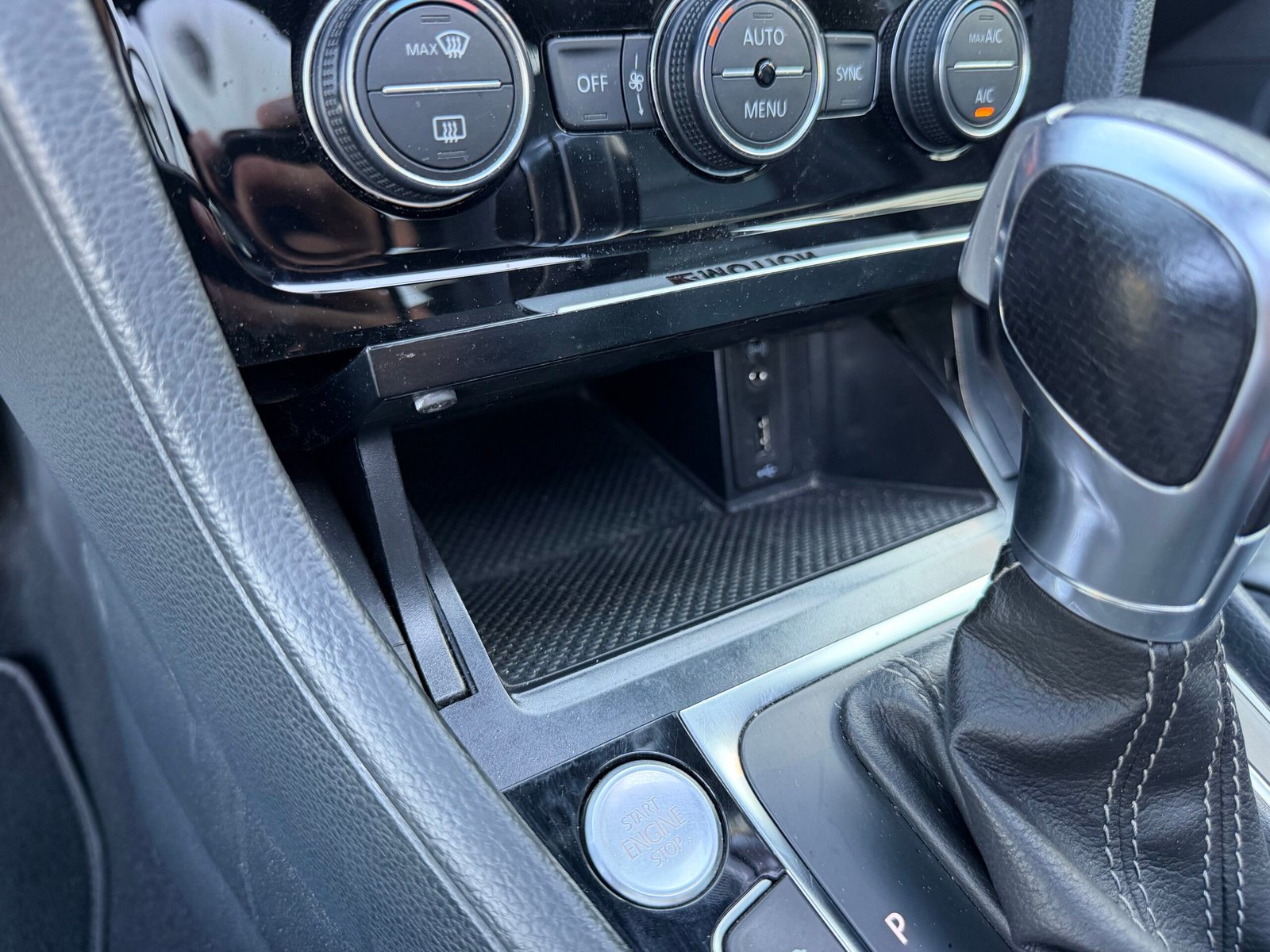 Volkswagen Golf 7 R 4Motion 2.0 TFSi 16V Blue Motion DSG6 300 cv