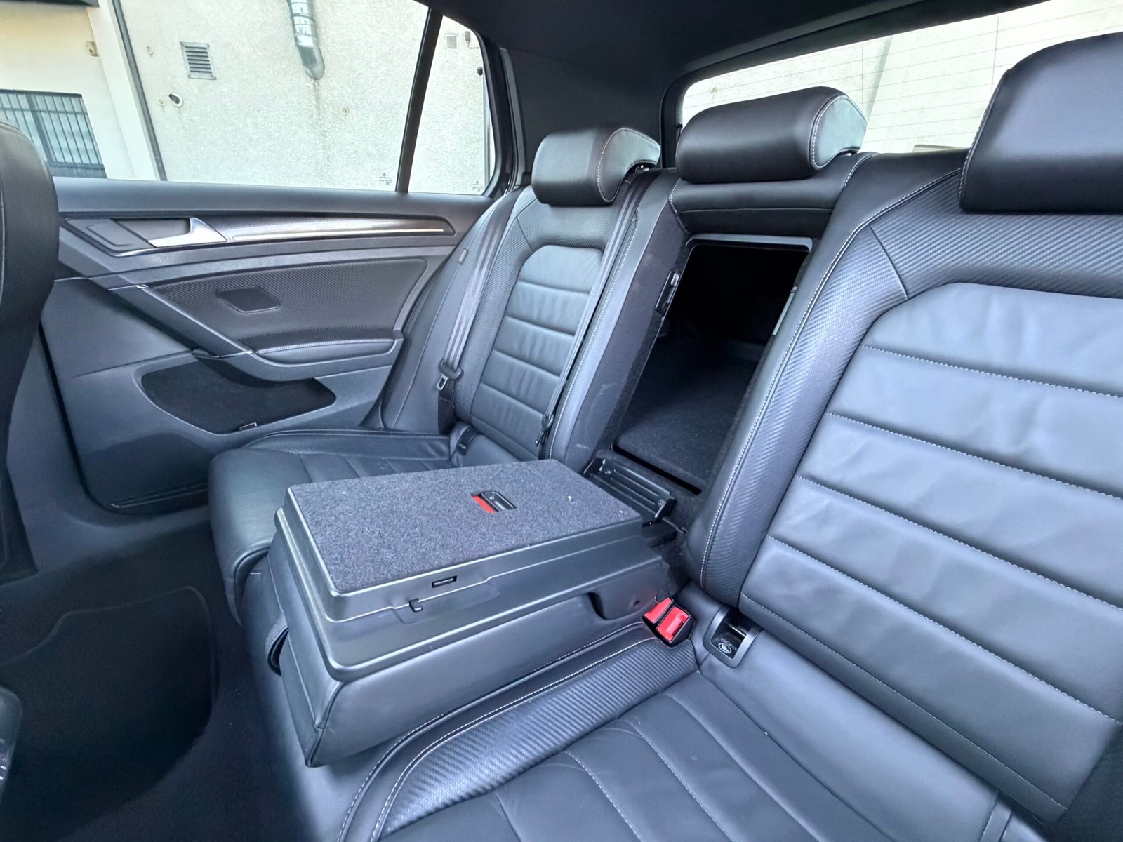 Volkswagen Golf 7 R 4Motion 2.0 TFSi 16V Blue Motion DSG6 300 cv