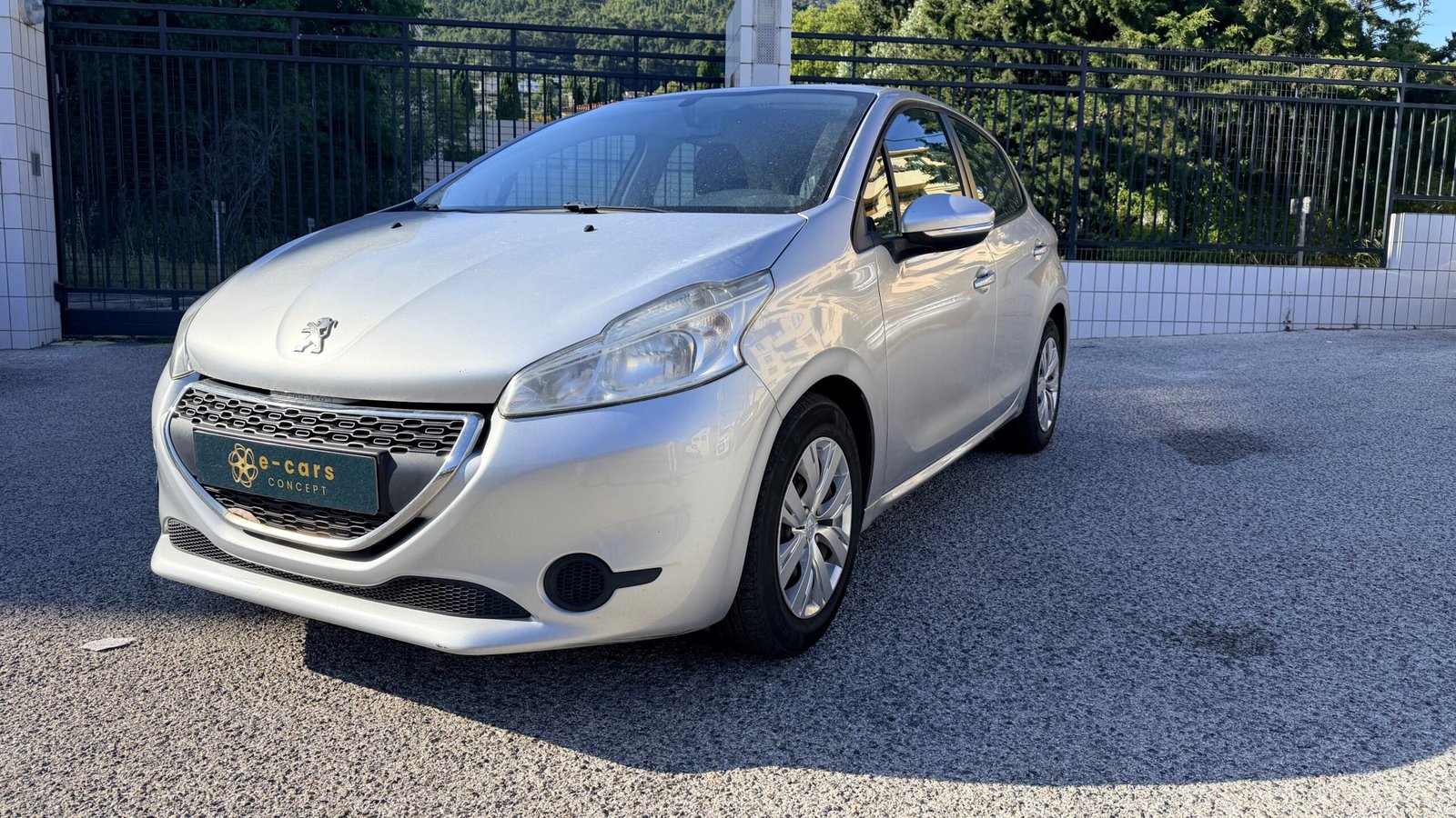 PEUGEOT 208 1.4 HDI 2PL