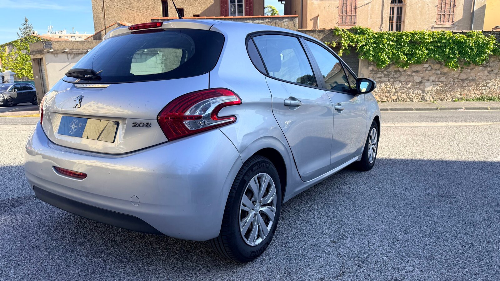 PEUGEOT 208 1.4 HDI 2PL