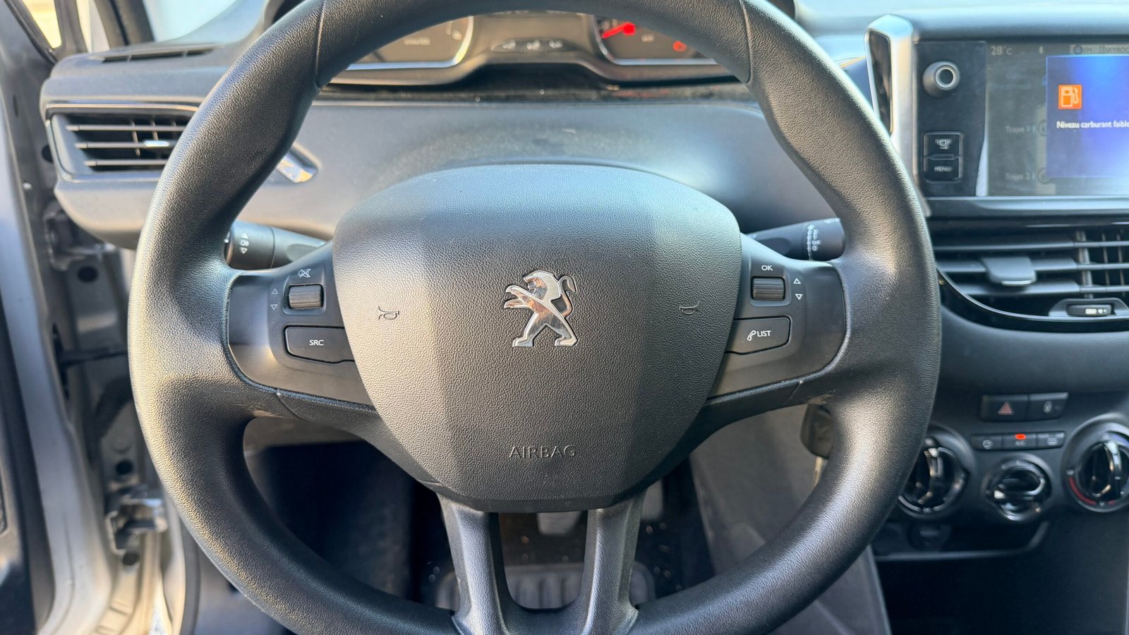 PEUGEOT 208 1.4 HDI 2PL