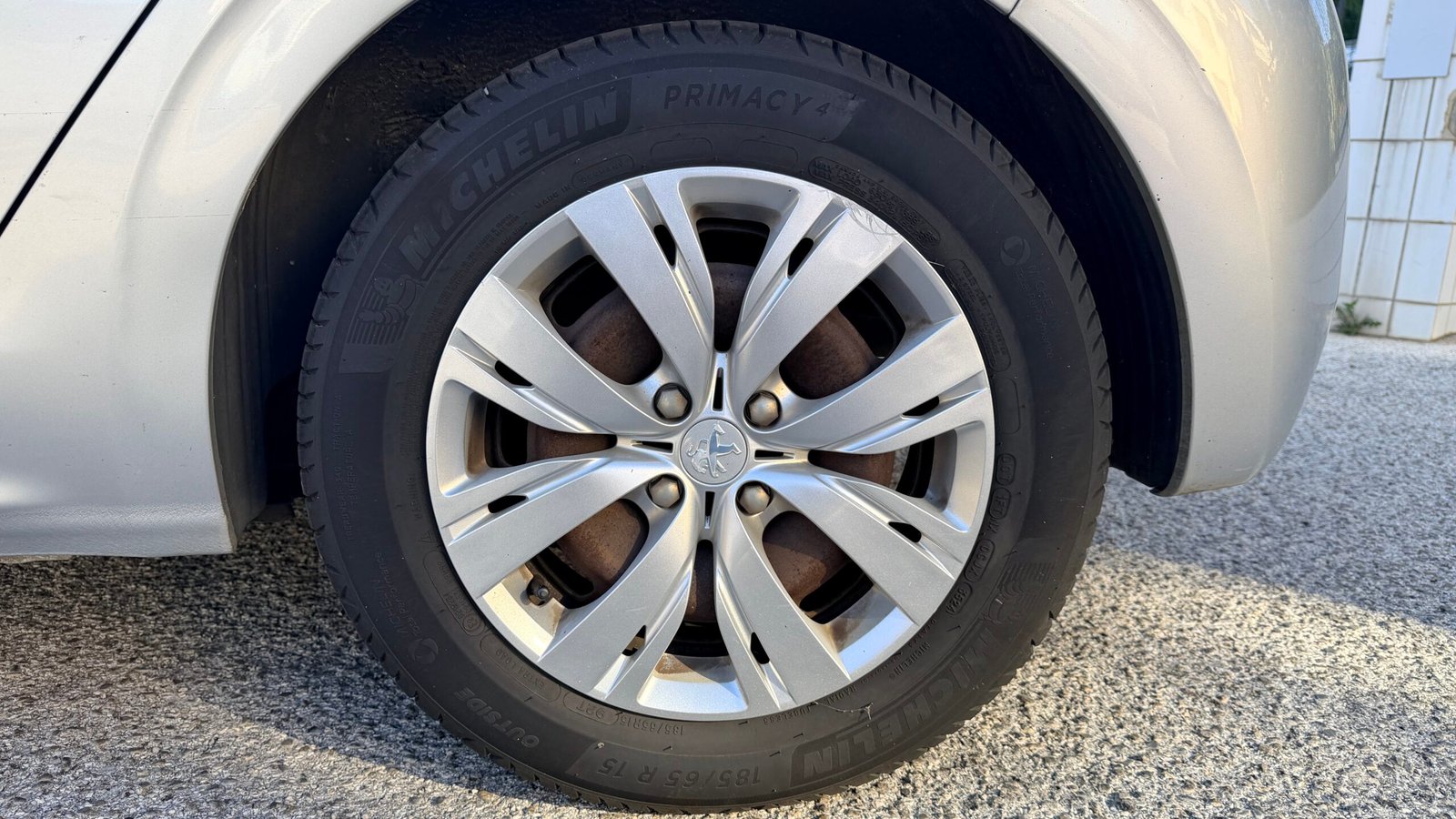 PEUGEOT 208 1.4 HDI 2PL