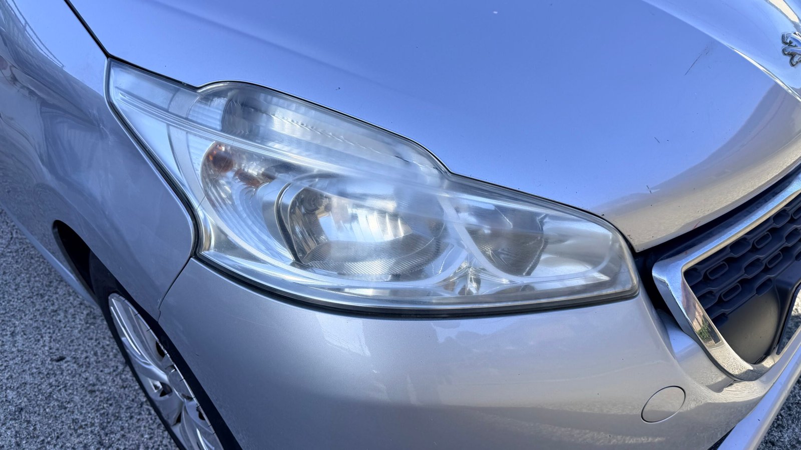 PEUGEOT 208 1.4 HDI 2PL