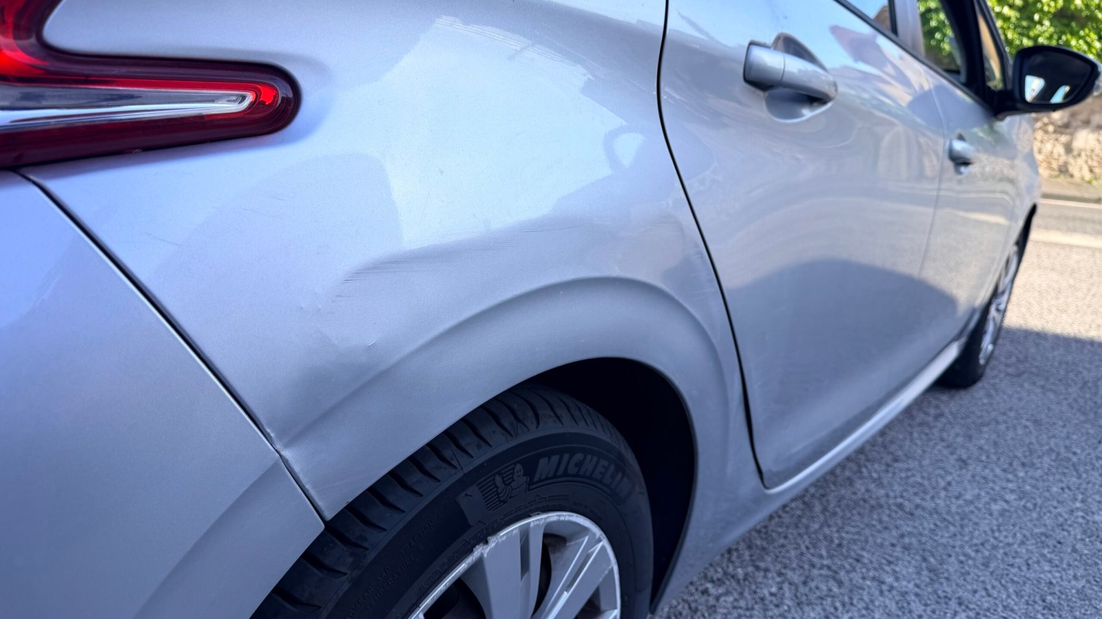 PEUGEOT 208 1.4 HDI 2PL