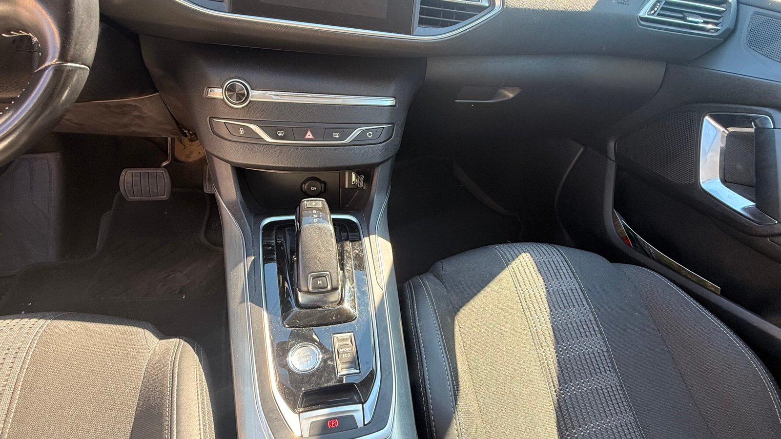 PEUGEOT 308 15BLUE HDI FINITION ALLURE BUSNESS