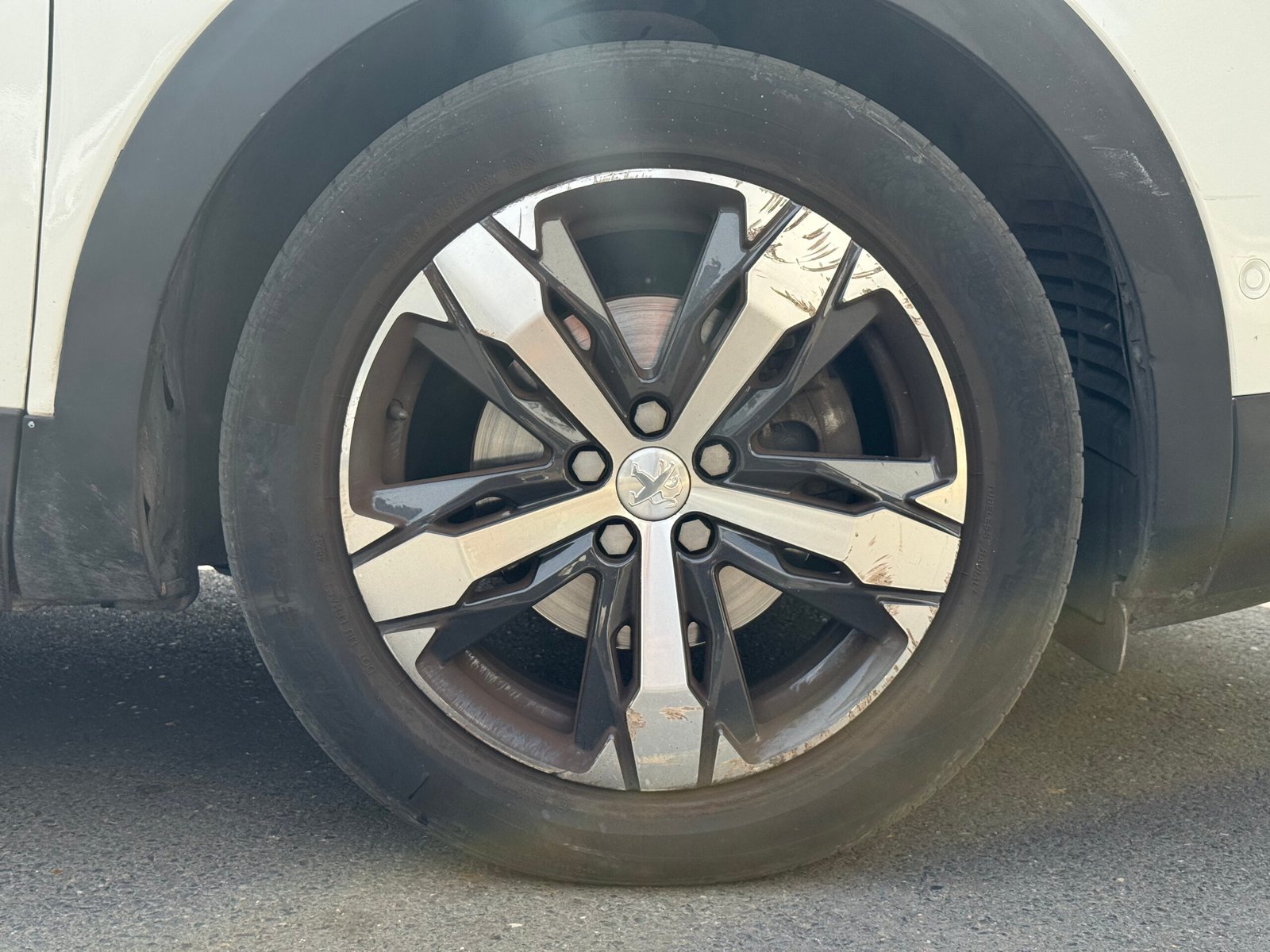 PEUGEOT 3008 1.2 THP 130 cv Boîte auto