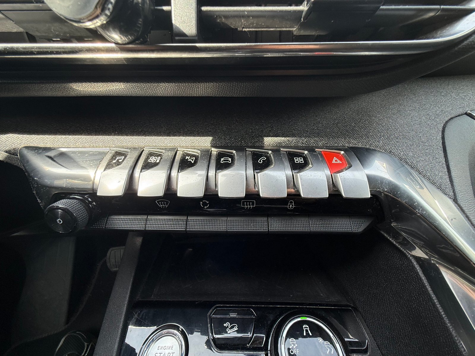 PEUGEOT 3008 1.2 THP 130 cv Boîte auto
