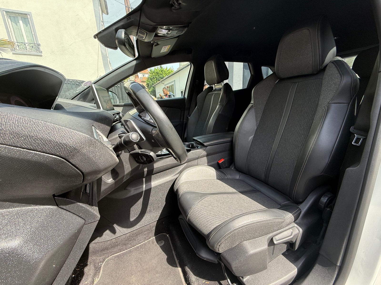 PEUGEOT 3008 1.2 THP 130 cv Boîte auto