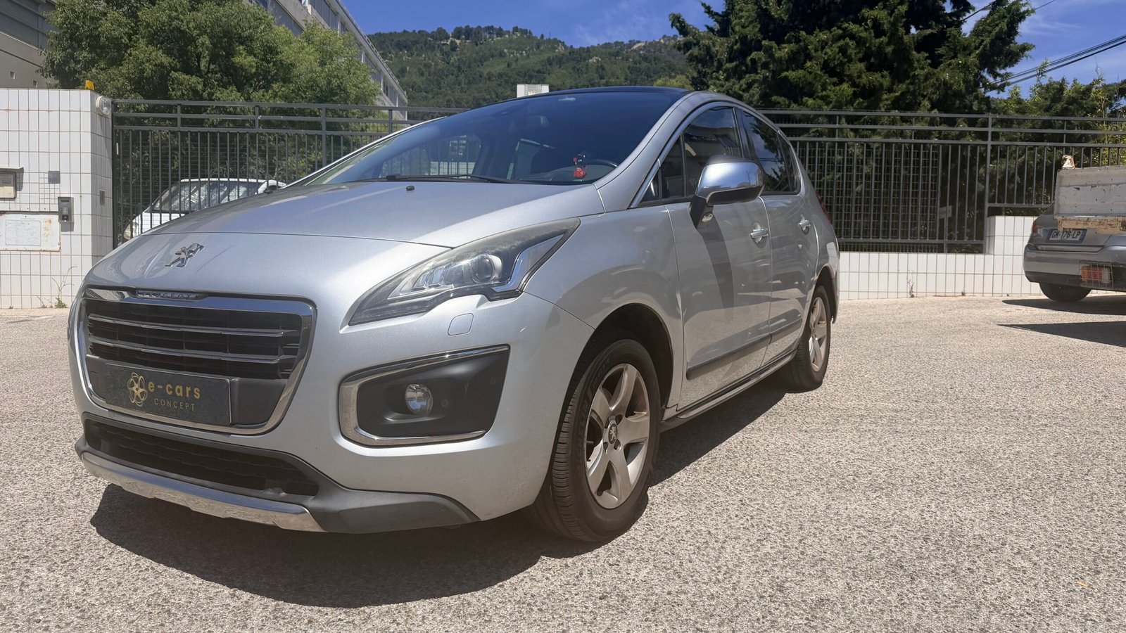 PEUGEOT 3008 1.6HDI FELINE