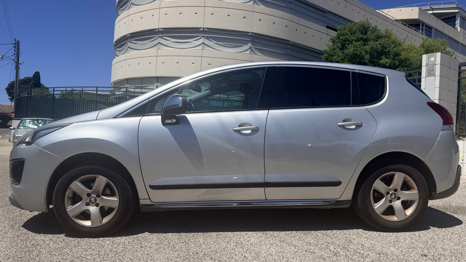 PEUGEOT 3008 1.6HDI FELINE