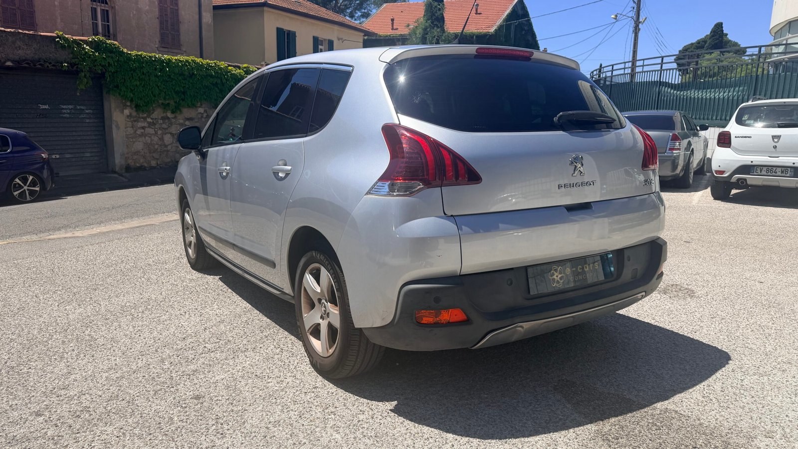 PEUGEOT 3008 1.6HDI FELINE