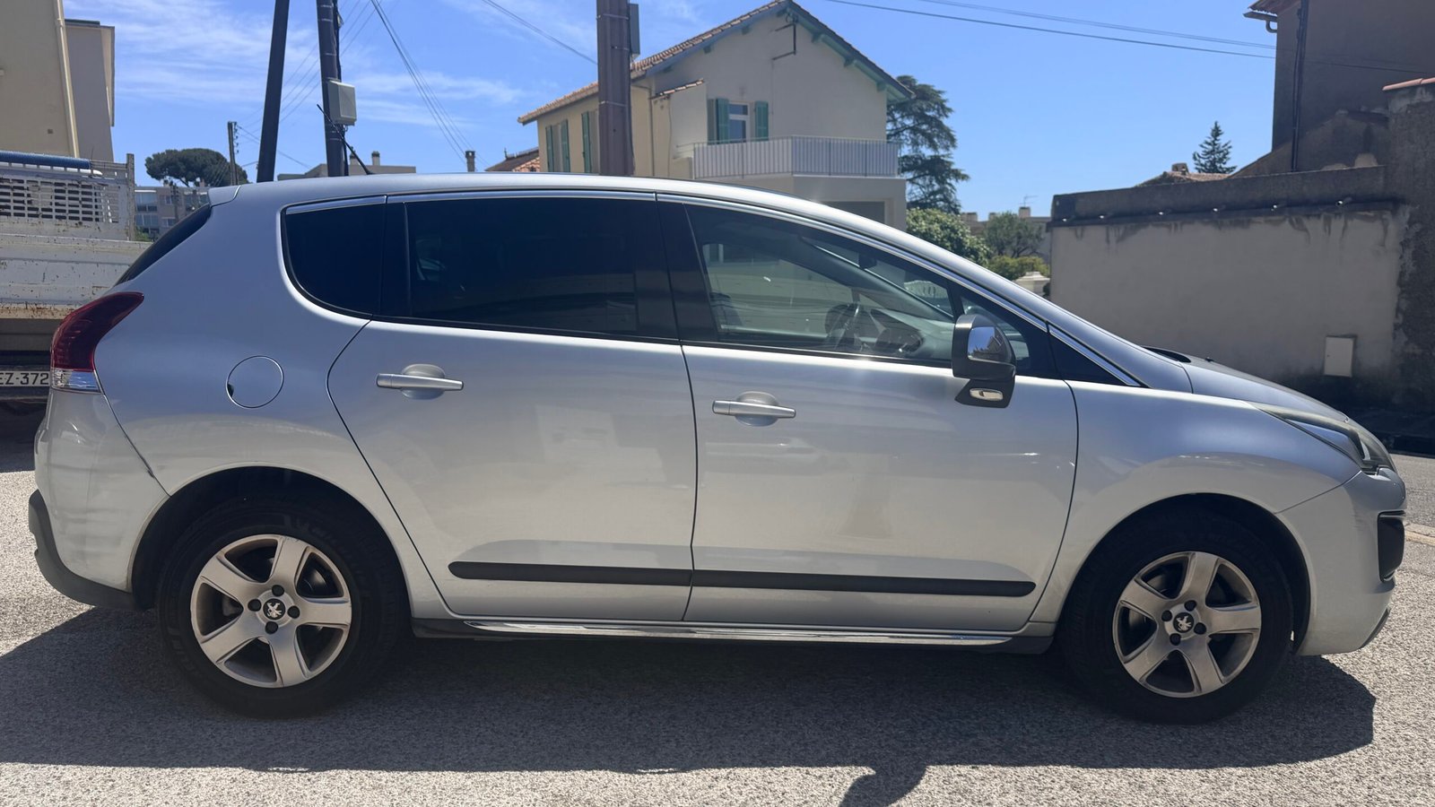 PEUGEOT 3008 1.6HDI FELINE