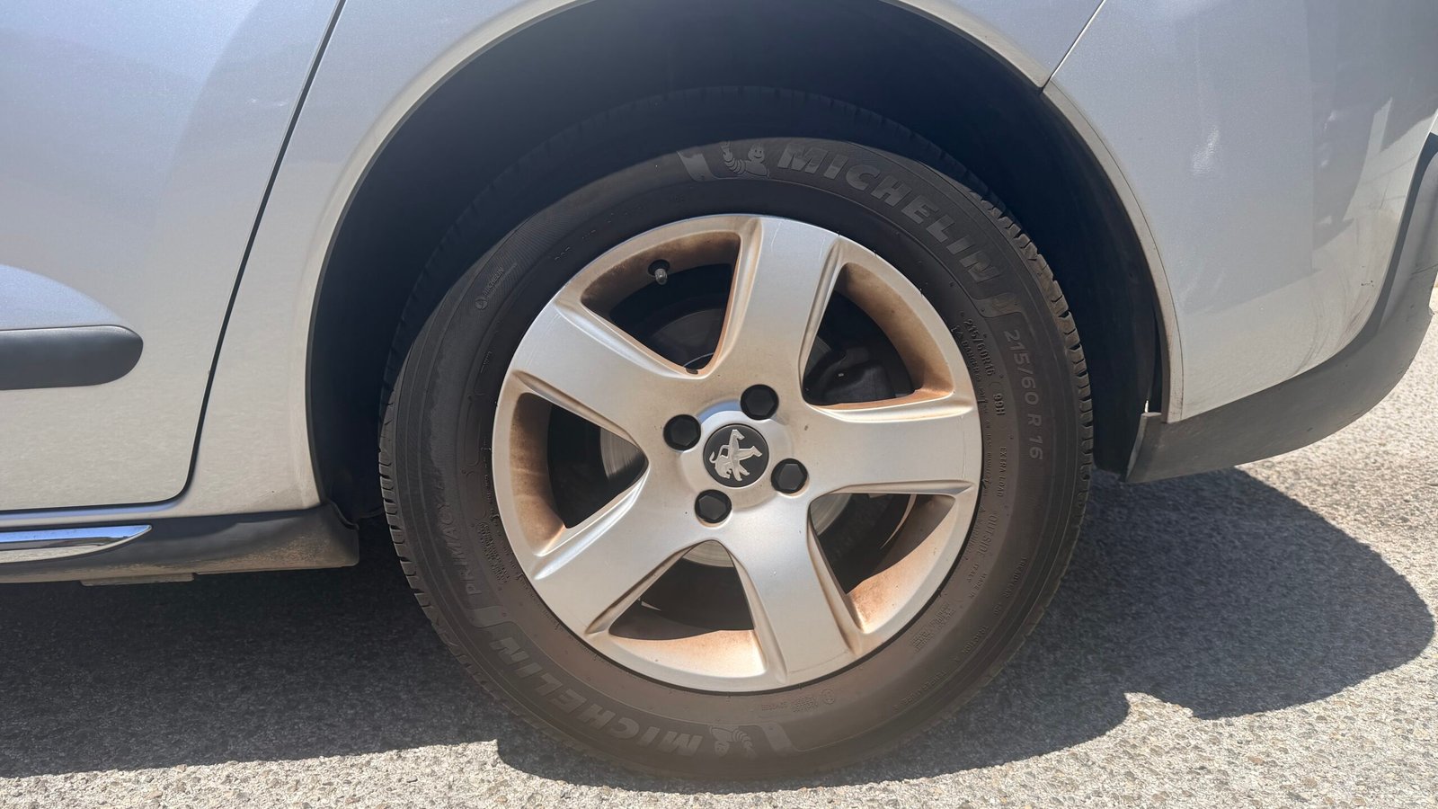 PEUGEOT 3008 1.6HDI FELINE
