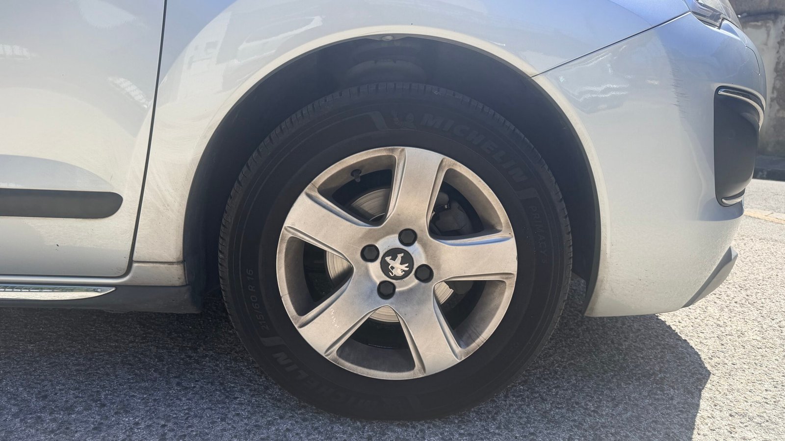 PEUGEOT 3008 1.6HDI FELINE