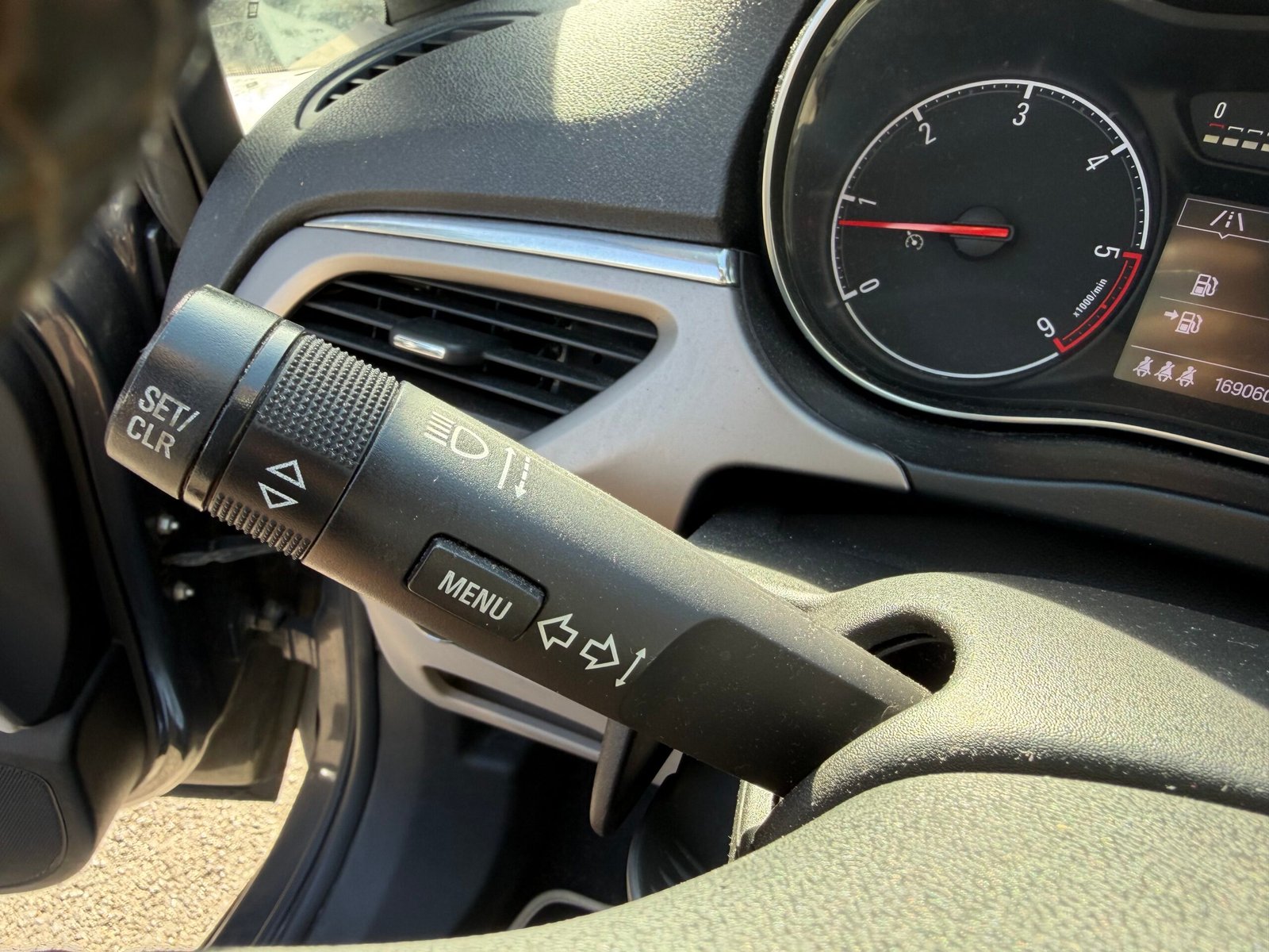 OPEL Corsa 5 Portes 1.3 CDTI 16V ecoFLEX S&S 95 cv COSMO CARPLAY / SIÈGES CHAUFFANTS