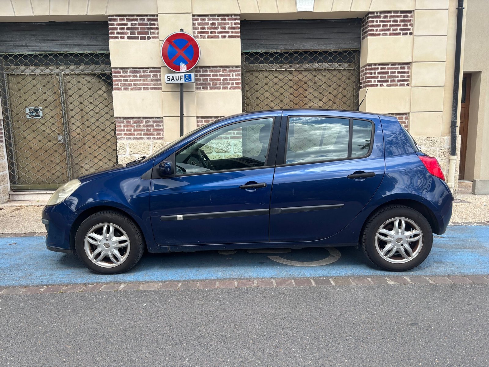 RENAULT Clio III 1.6 111ch “Confort pack dynamic”