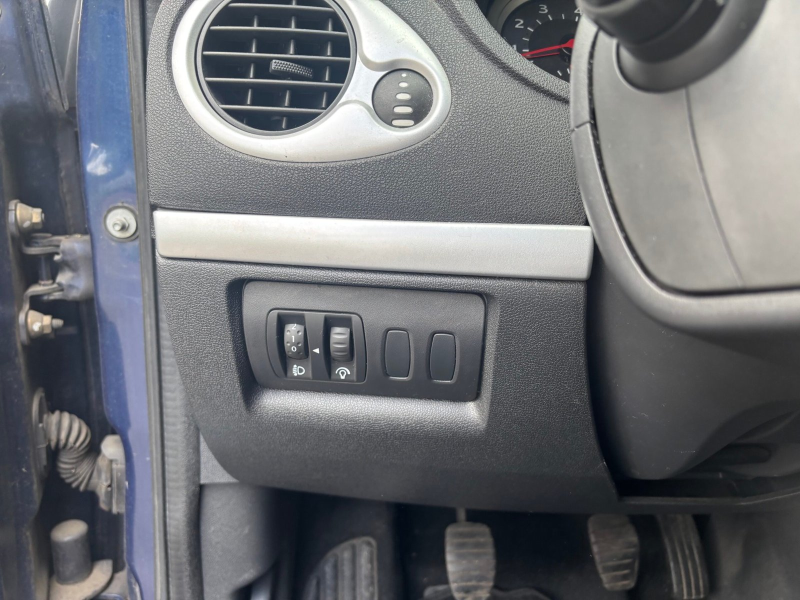 RENAULT Clio III 1.6 111ch “Confort pack dynamic”