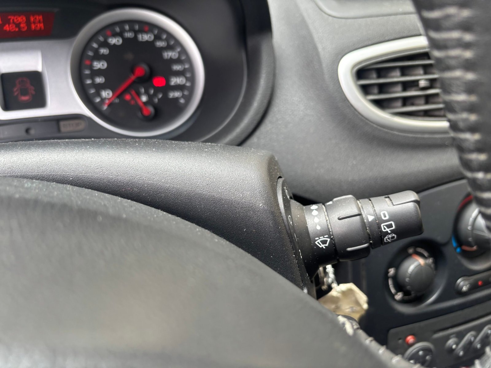 RENAULT Clio III 1.6 111ch “Confort pack dynamic”