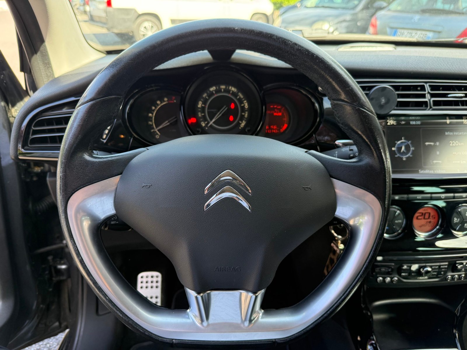 CITROEN C3 II 1.6 VTI 120 EXCLUSIVE
