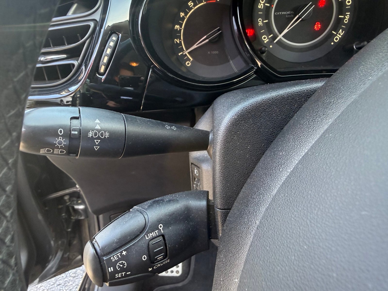 CITROEN C3 II 1.6 VTI 120 EXCLUSIVE