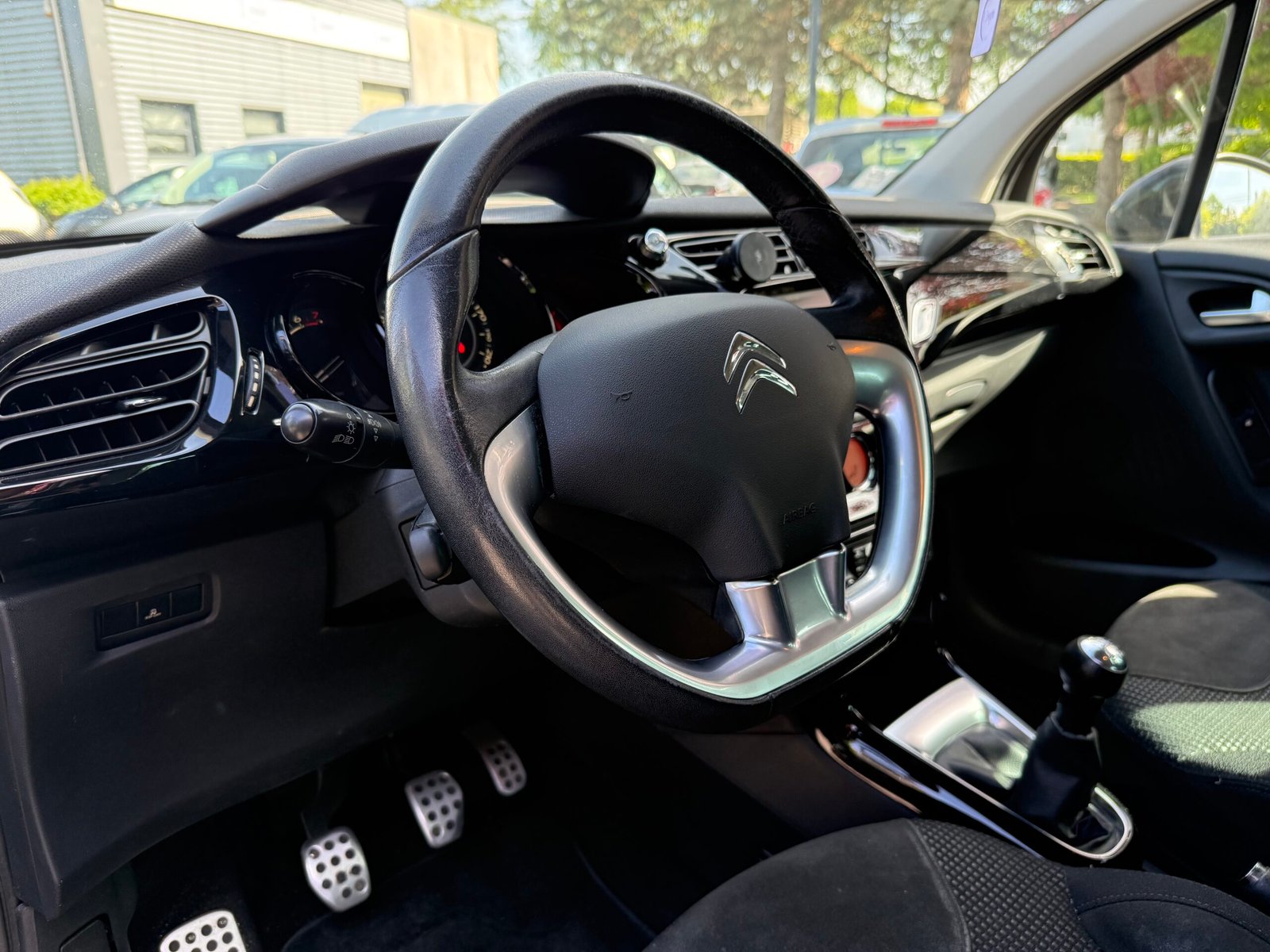CITROEN C3 II 1.6 VTI 120 EXCLUSIVE
