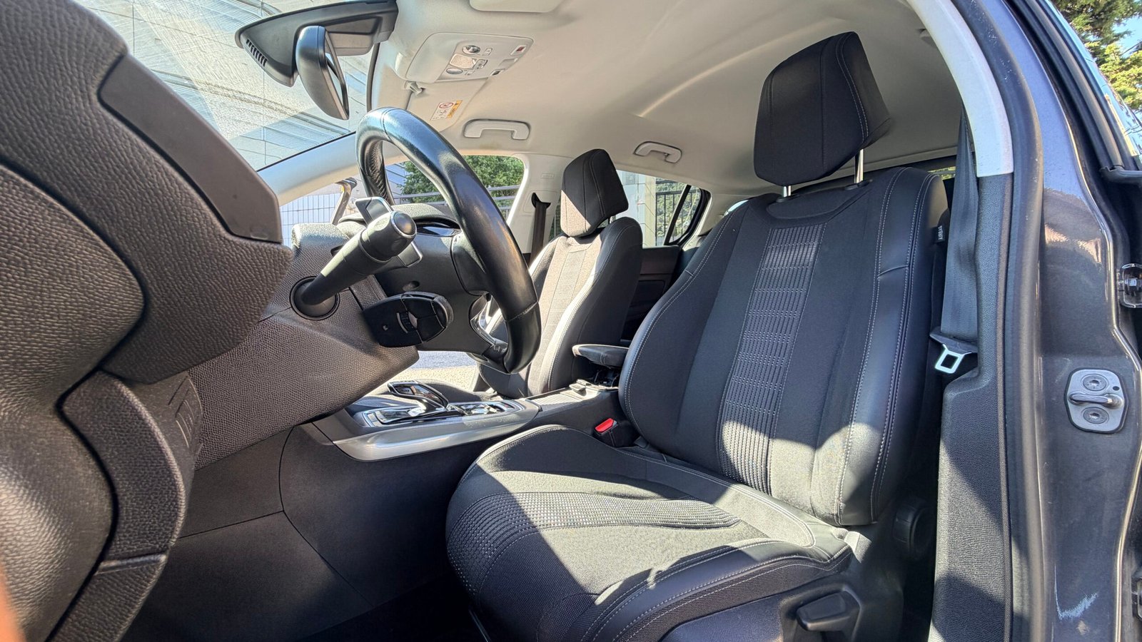 PEUGEOT 308 15BLUE HDI FINITION ALLURE BUSNESS