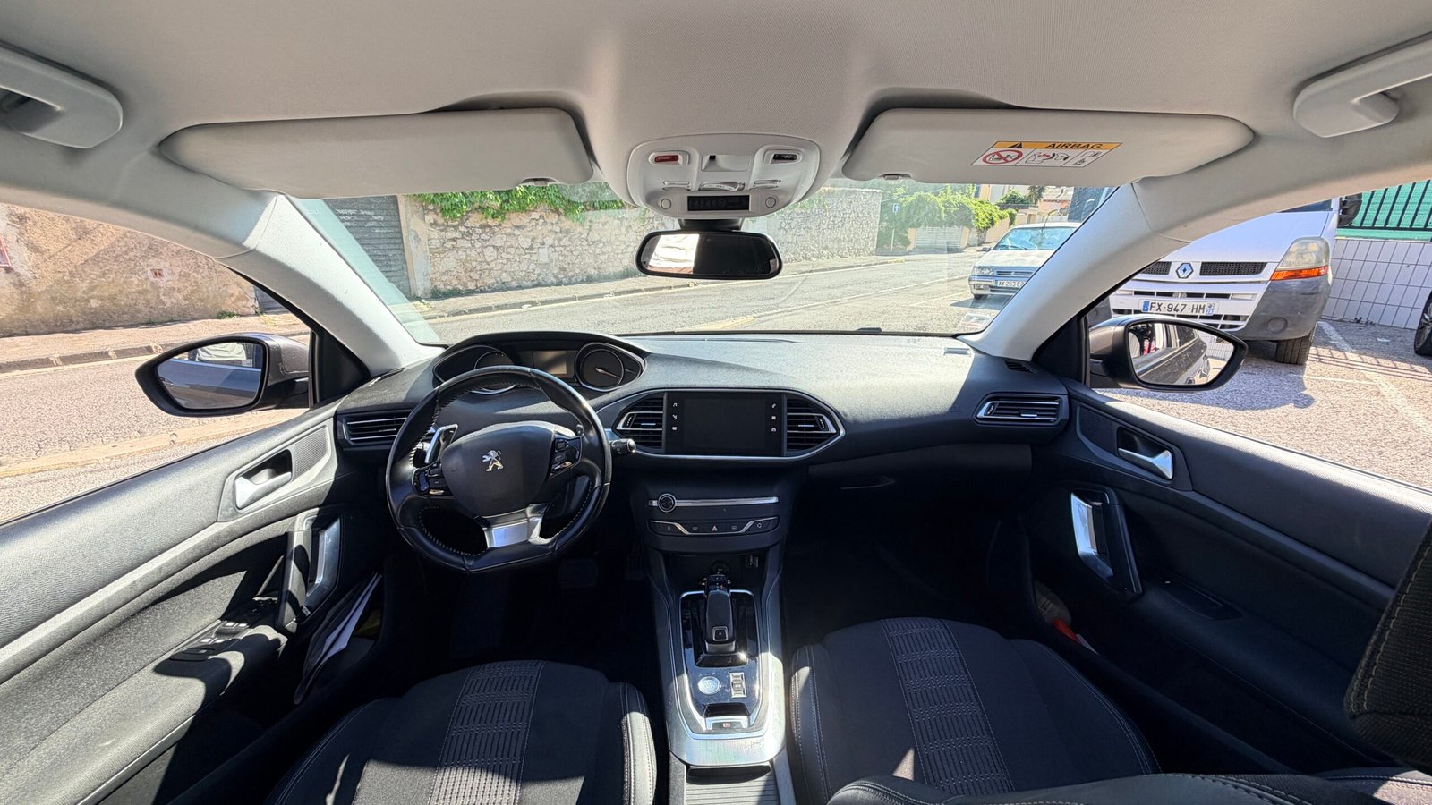 PEUGEOT 308 15BLUE HDI FINITION ALLURE BUSNESS