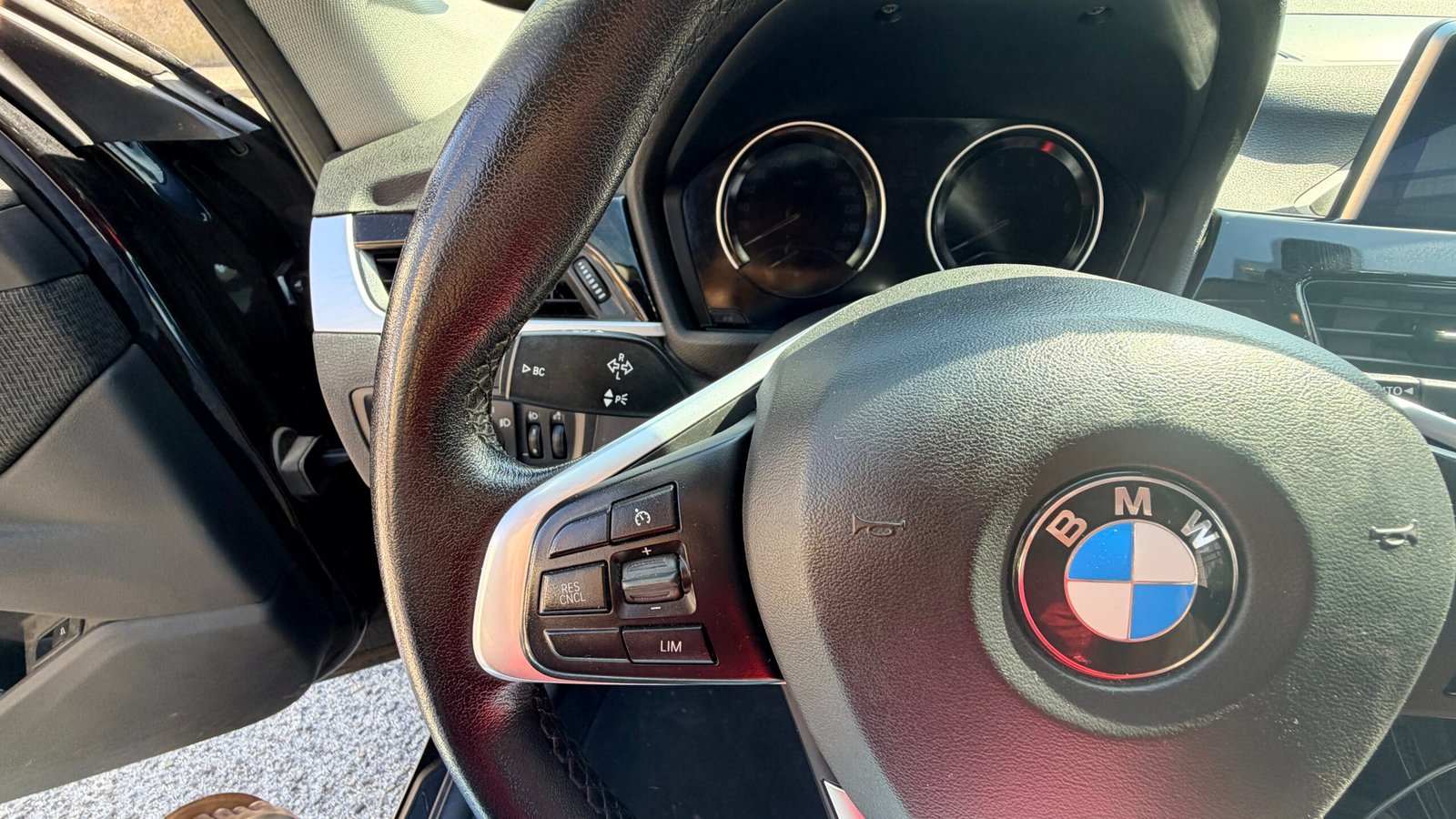 BMW X1 sDrive 18i Busness design