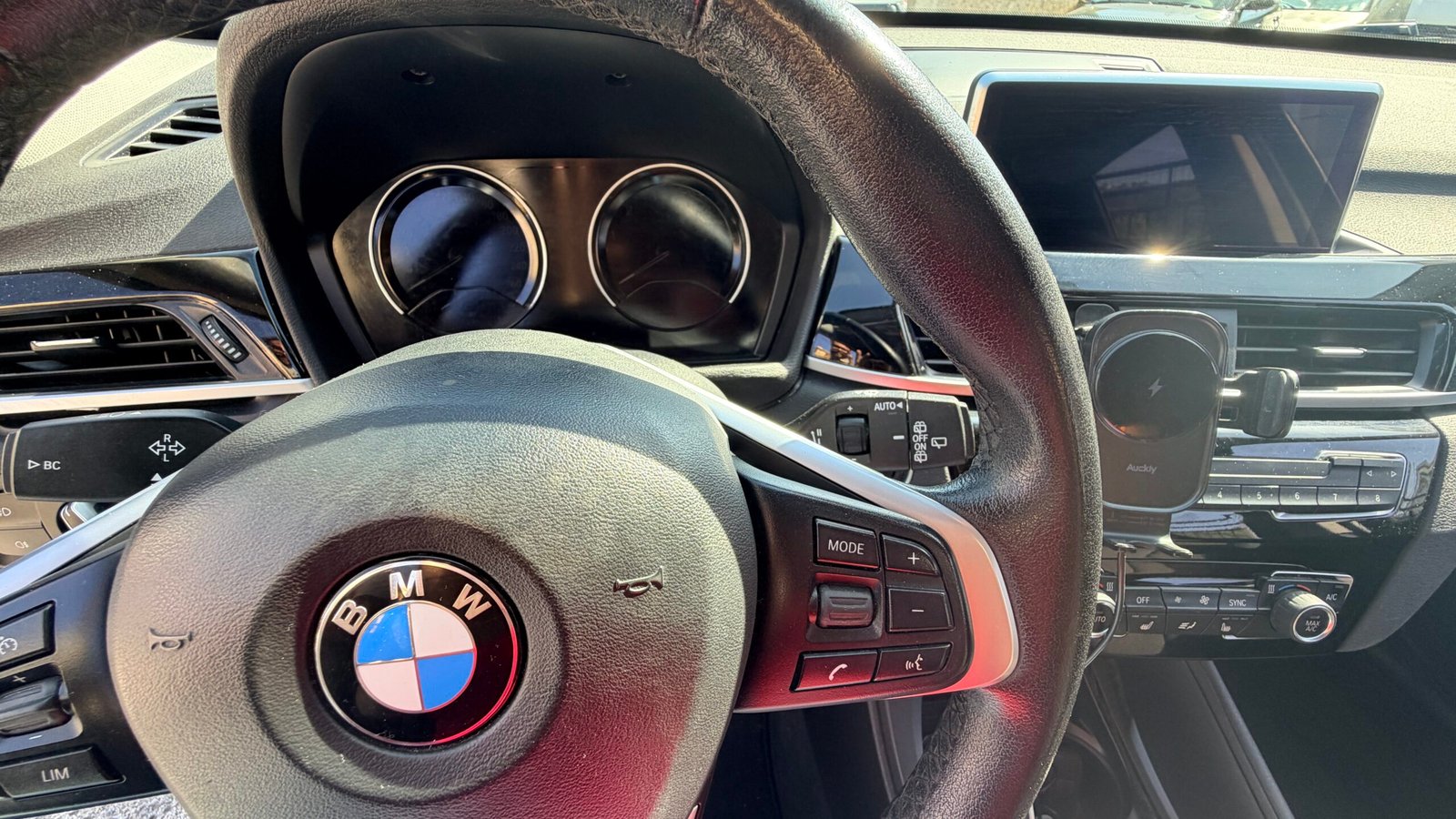BMW X1 sDrive 18i Busness design