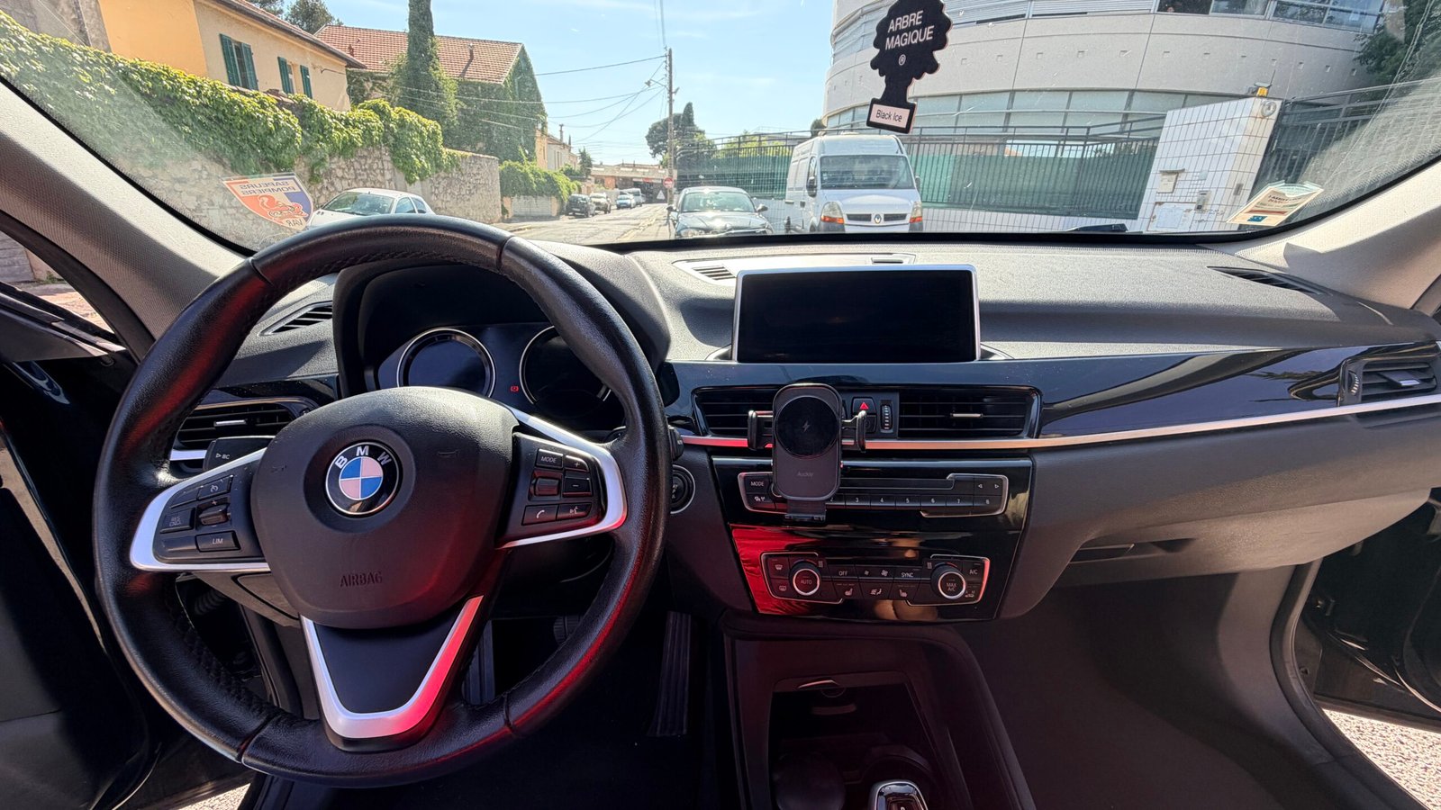 BMW X1 sDrive 18i Busness design
