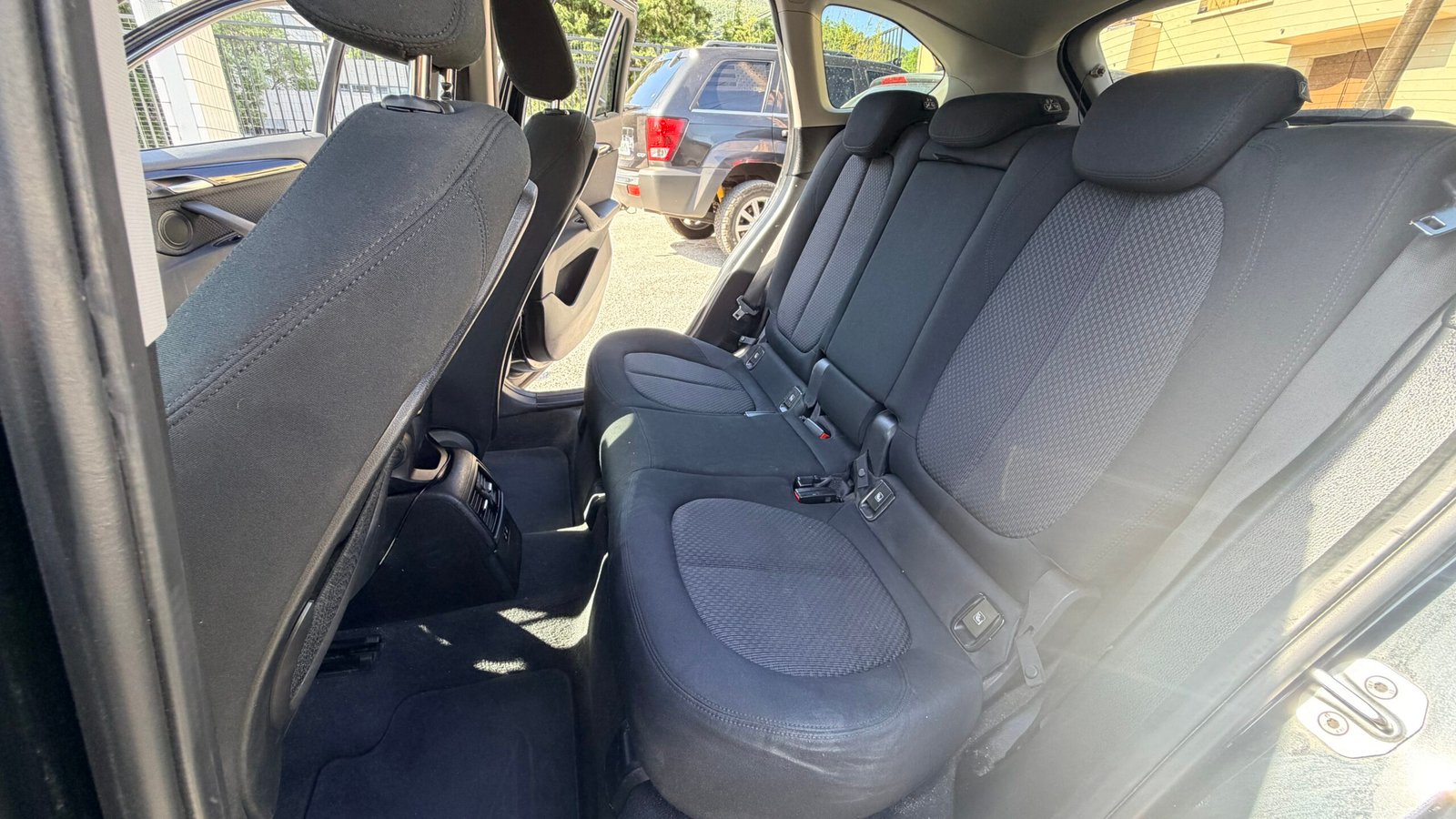 BMW X1 sDrive 18i Busness design