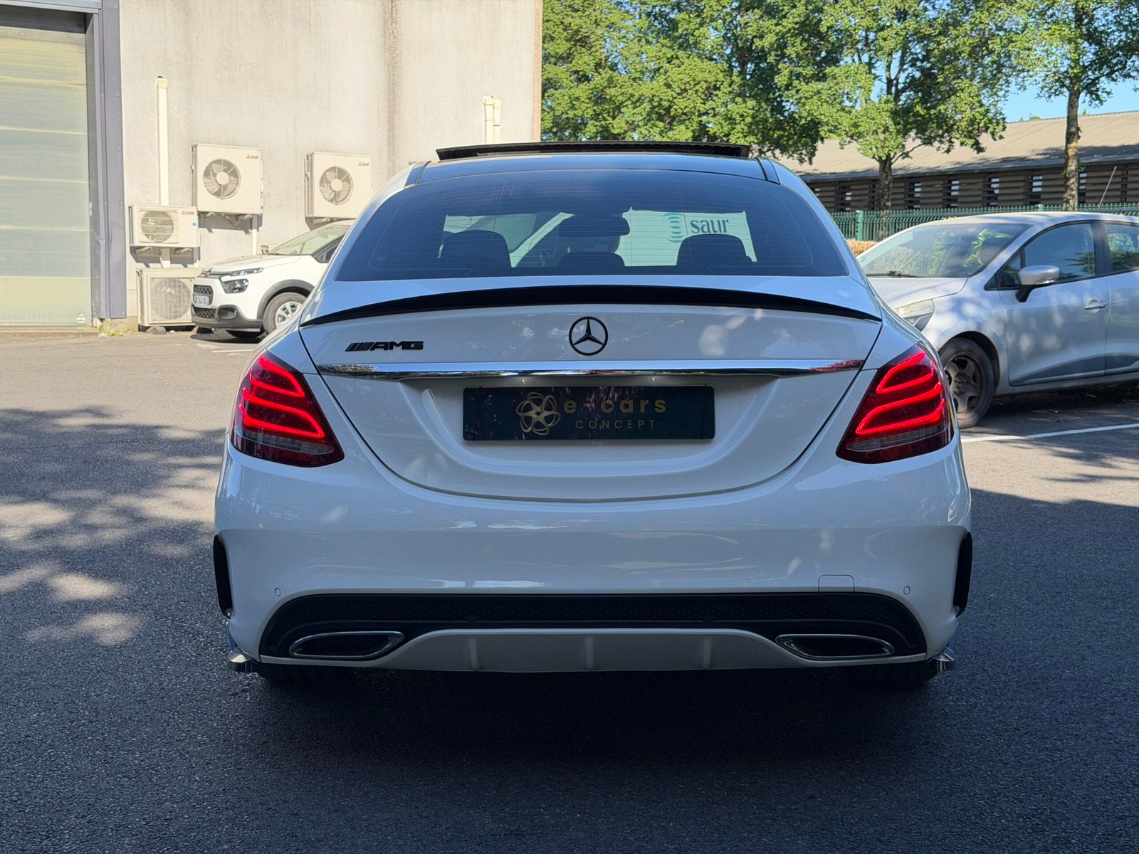 MERCEDES-BENZ Classe C (205) Berline 220 CDi 2.1 CDI 16V 9G-TRONIC BlueTEC 170 cv Boîte auto Pack AMG / Suivi Mercedes / Burmester /
