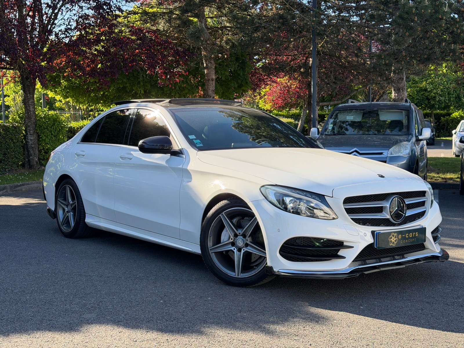 MERCEDES-BENZ Classe C (205) Berline 220 CDi 2.1 CDI 16V 9G-TRONIC BlueTEC 170 cv Boîte auto Pack AMG / Suivi Mercedes / Burmester /