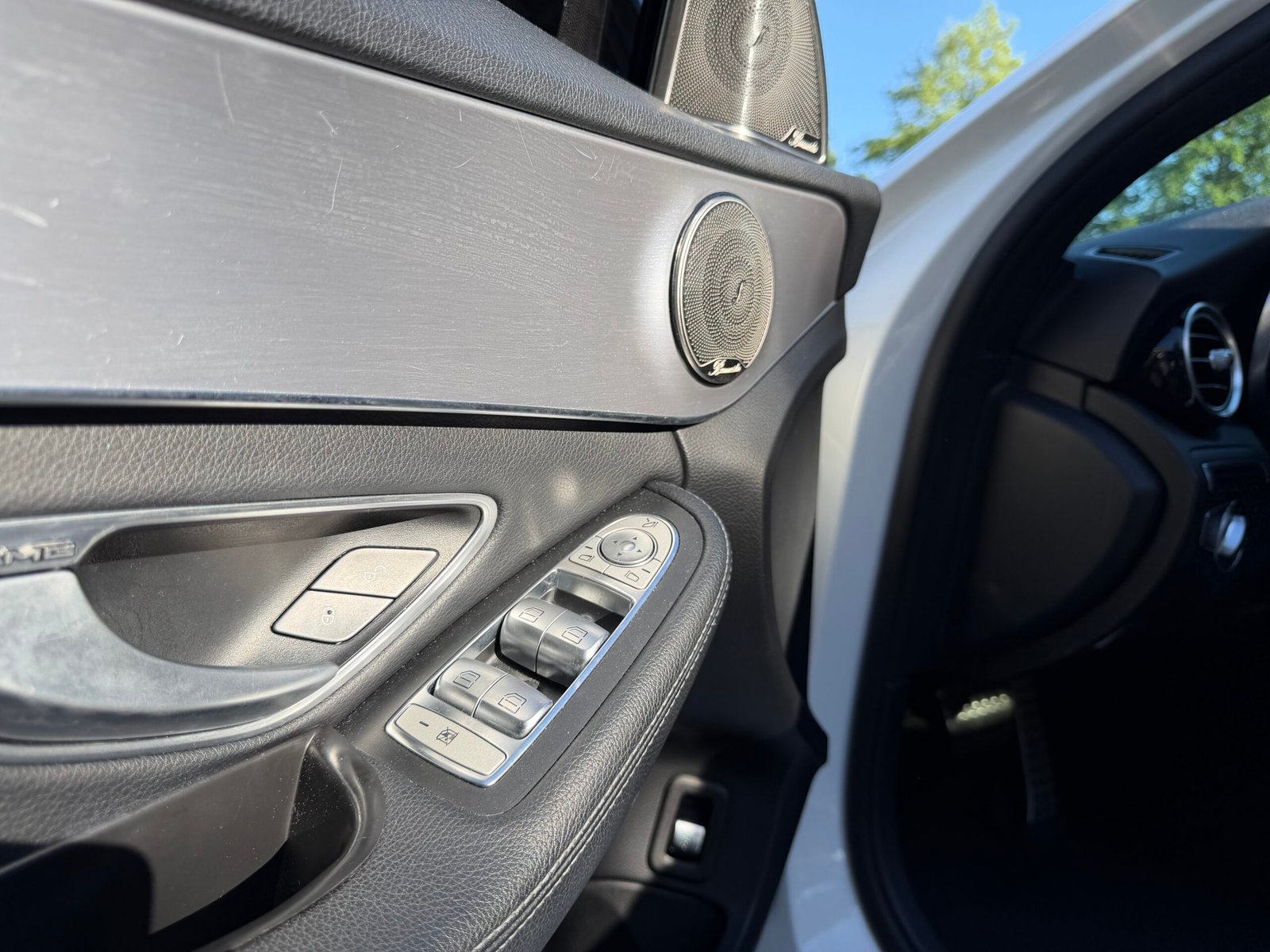 MERCEDES-BENZ Classe C (205) Berline 220 CDi 2.1 CDI 16V 9G-TRONIC BlueTEC 170 cv Boîte auto Pack AMG / Suivi Mercedes / Burmester /