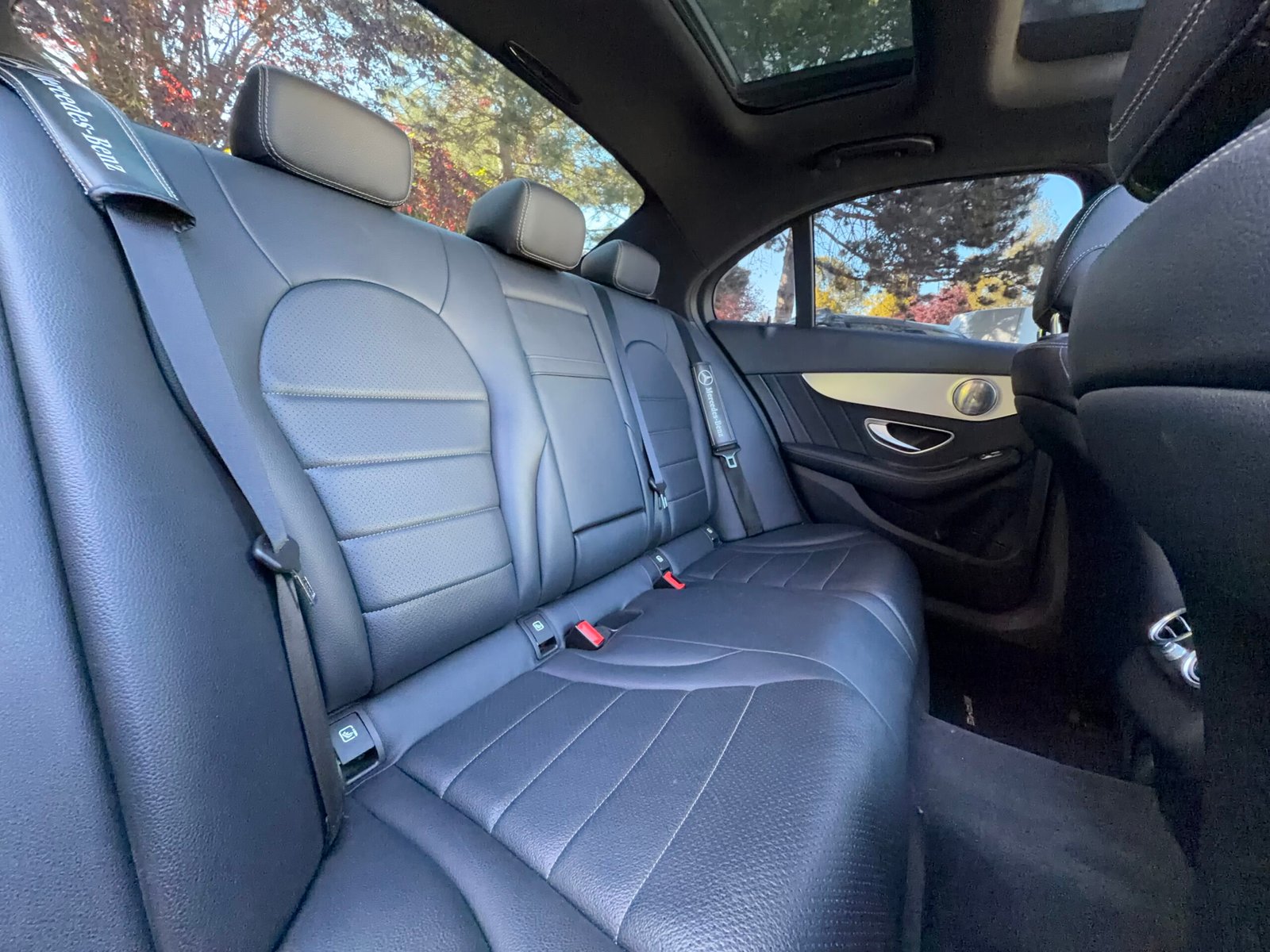 MERCEDES-BENZ Classe C (205) Berline 220 CDi 2.1 CDI 16V 9G-TRONIC BlueTEC 170 cv Boîte auto Pack AMG / Suivi Mercedes / Burmester /