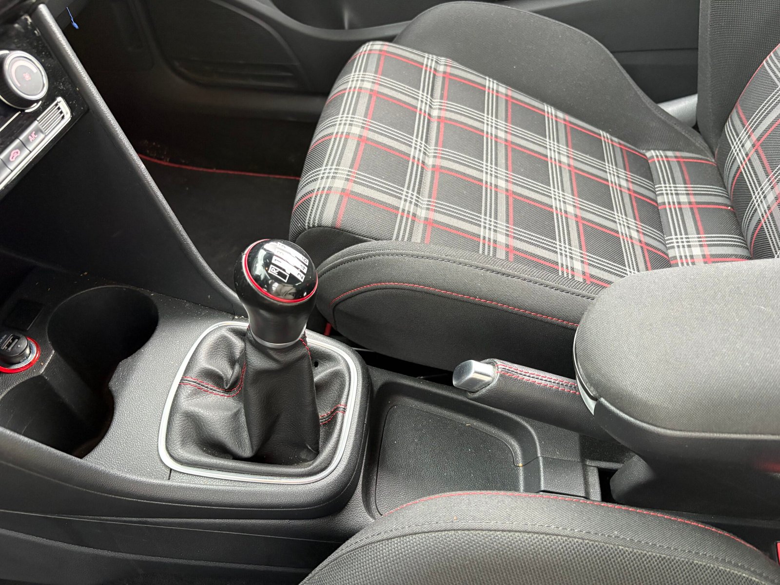 VOLKSWAGEN Polo Phase 2 GTI 1.8 TSI 16V BlueMotion 192 cv