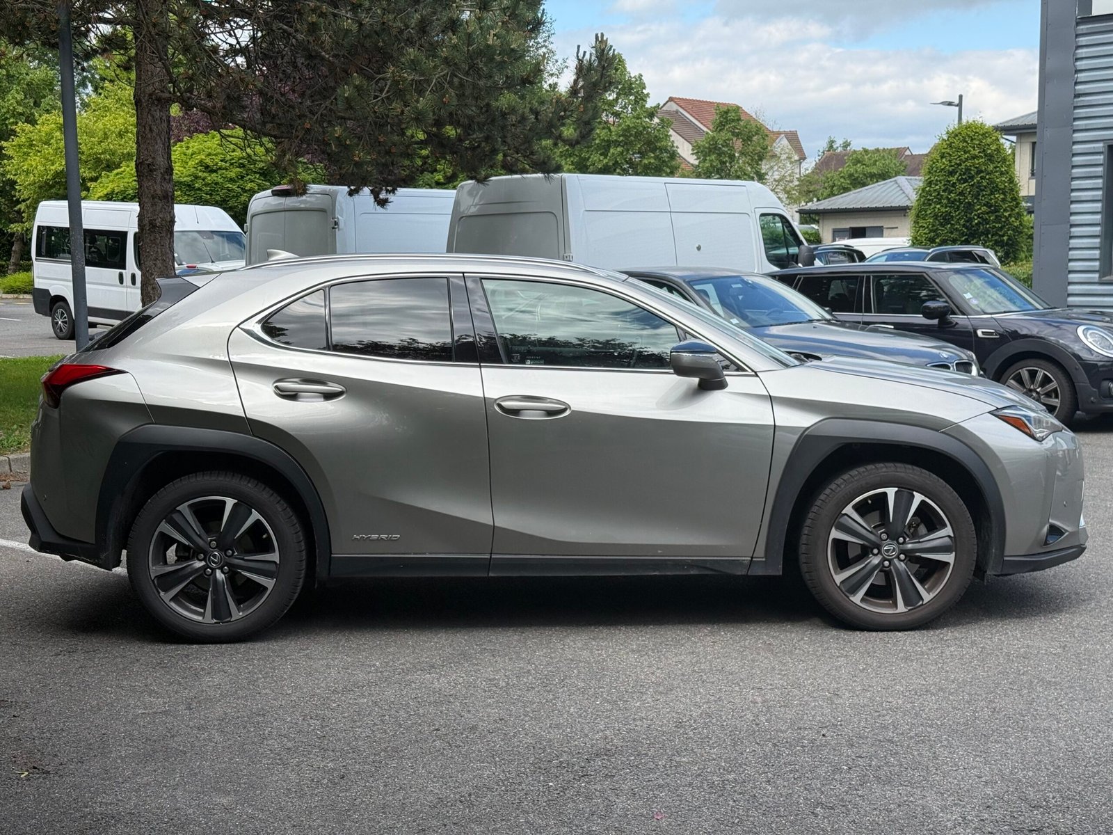 LEXUS UX 250h 2.0 VVT-iE 16V 184 Hybrid FWD 152 cv Boîte auto Prenium Edition