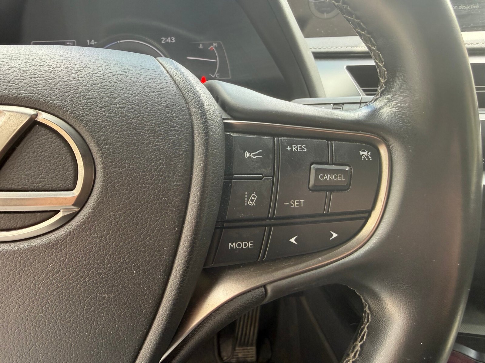LEXUS UX 250h 2.0 VVT-iE 16V 184 Hybrid FWD 152 cv Boîte auto Prenium Edition