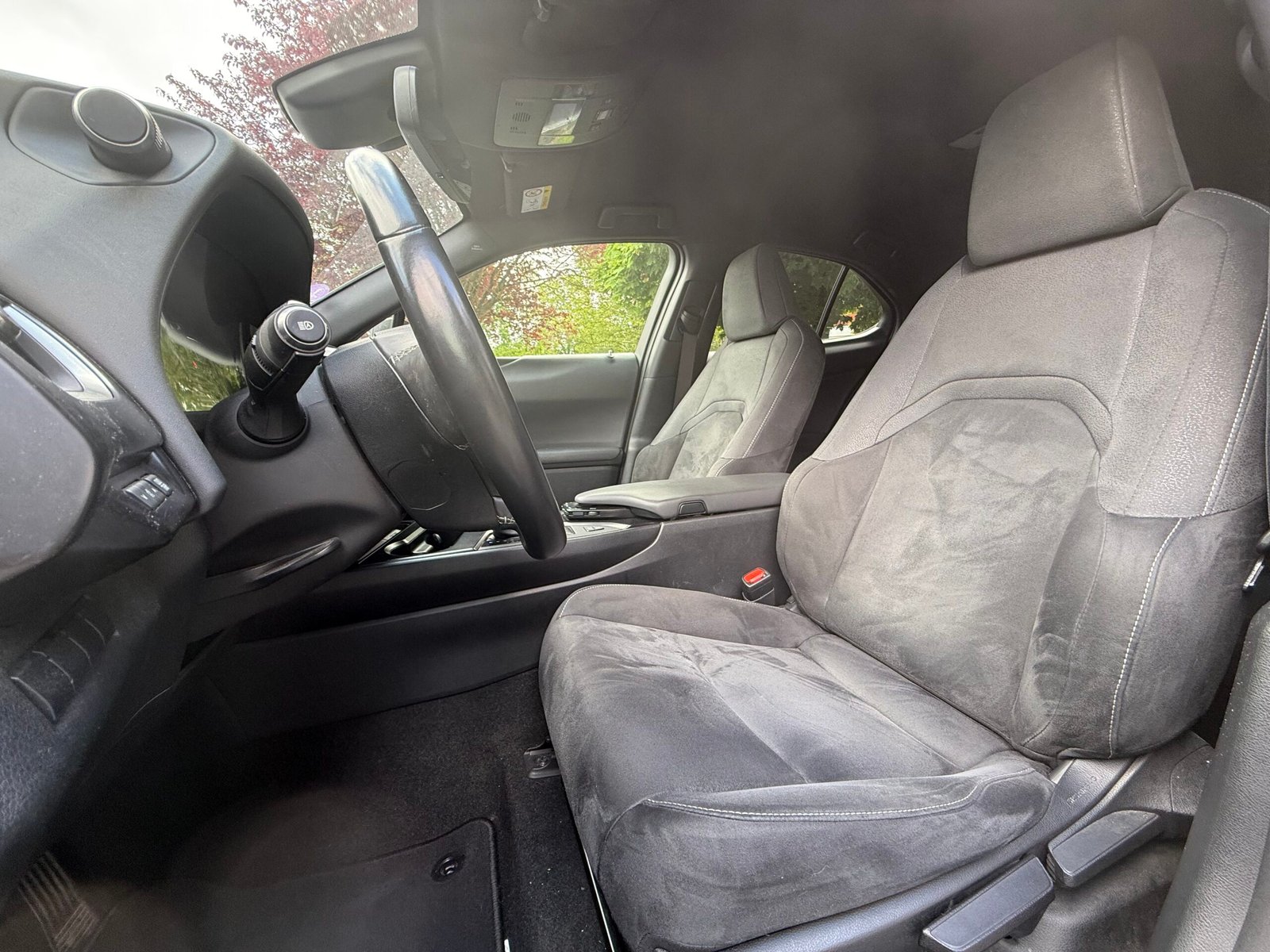 LEXUS UX 250h 2.0 VVT-iE 16V 184 Hybrid FWD 152 cv Boîte auto Prenium Edition